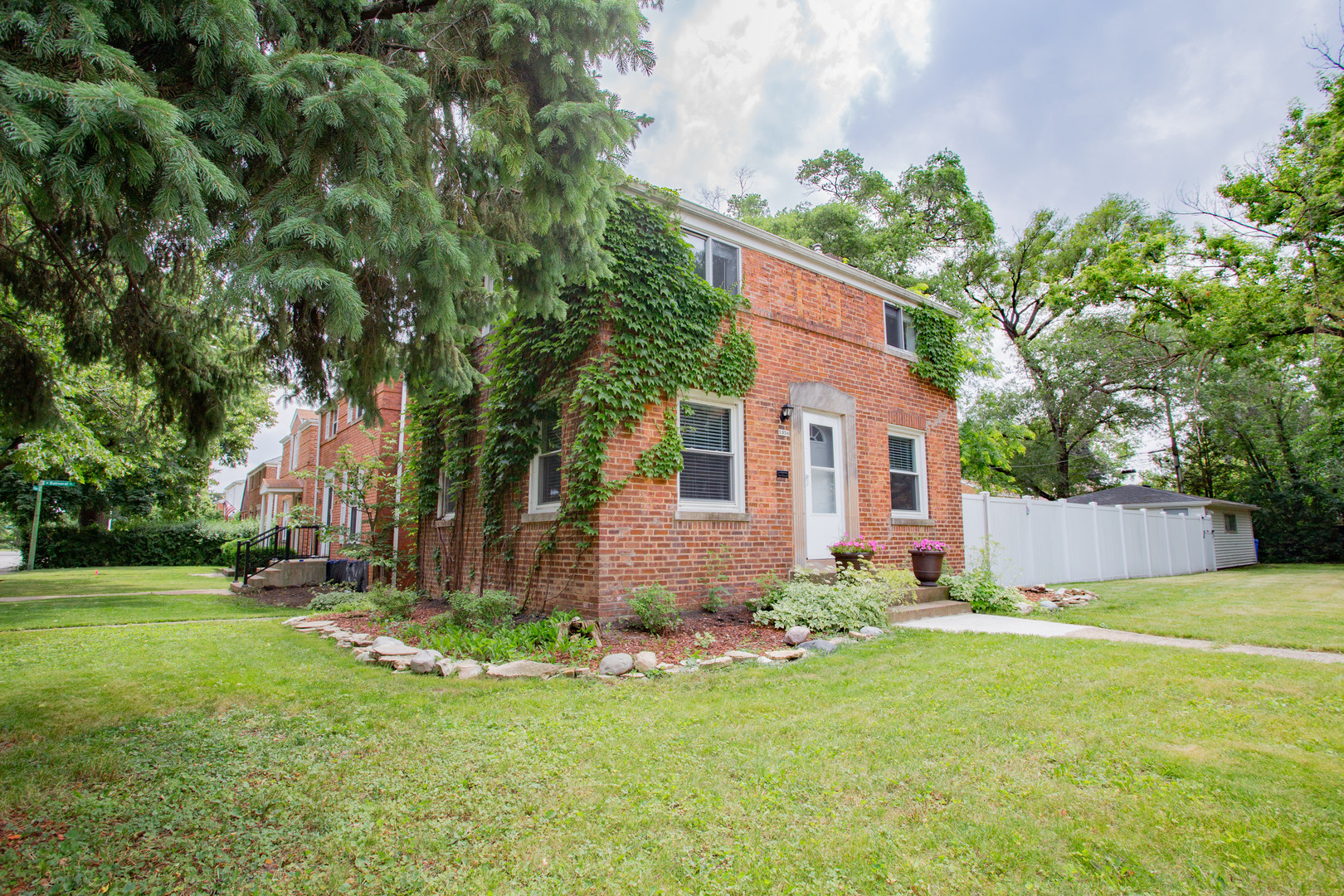 5356 N Oketo Avenue