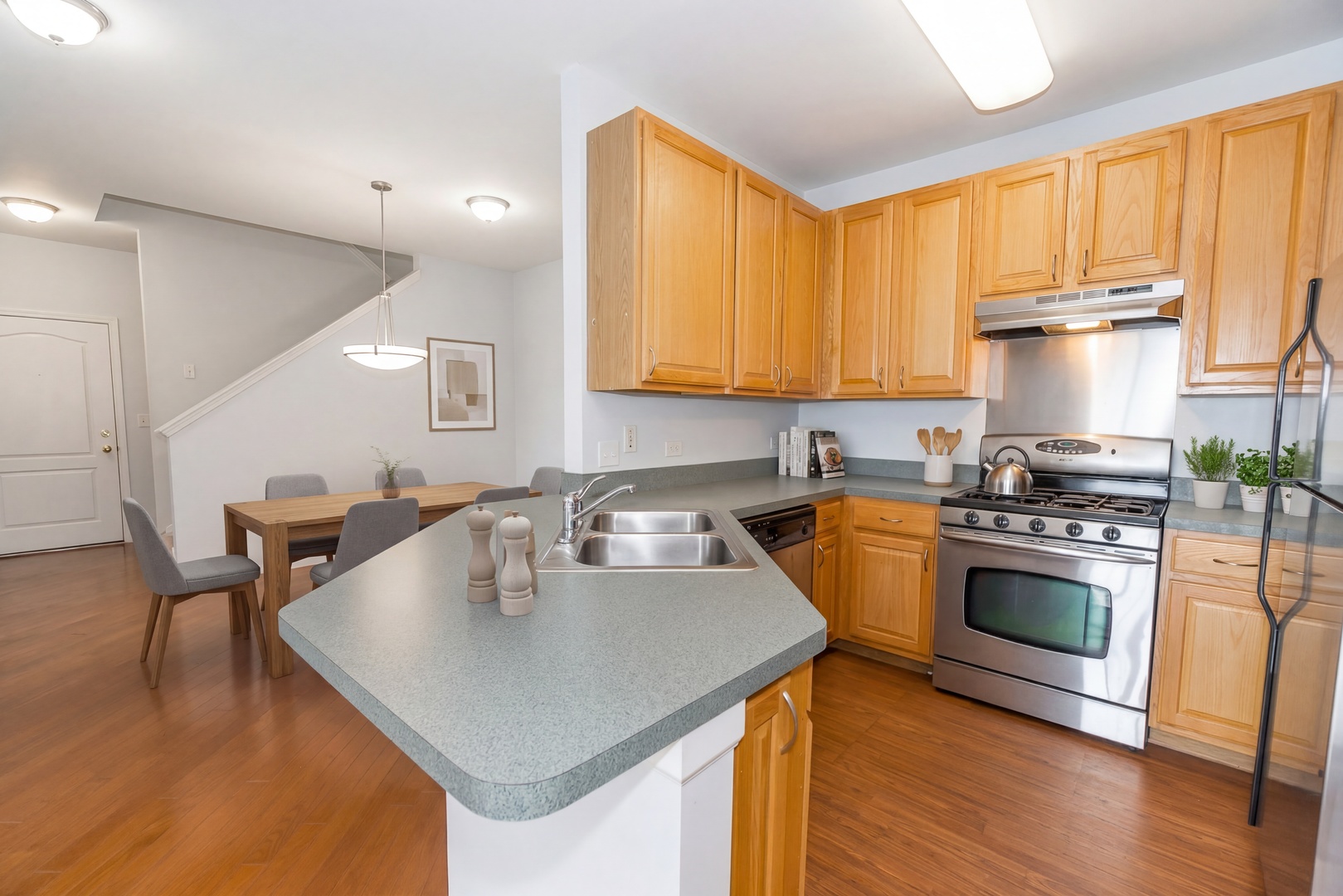 1299 W Lake Street Unit: 302
