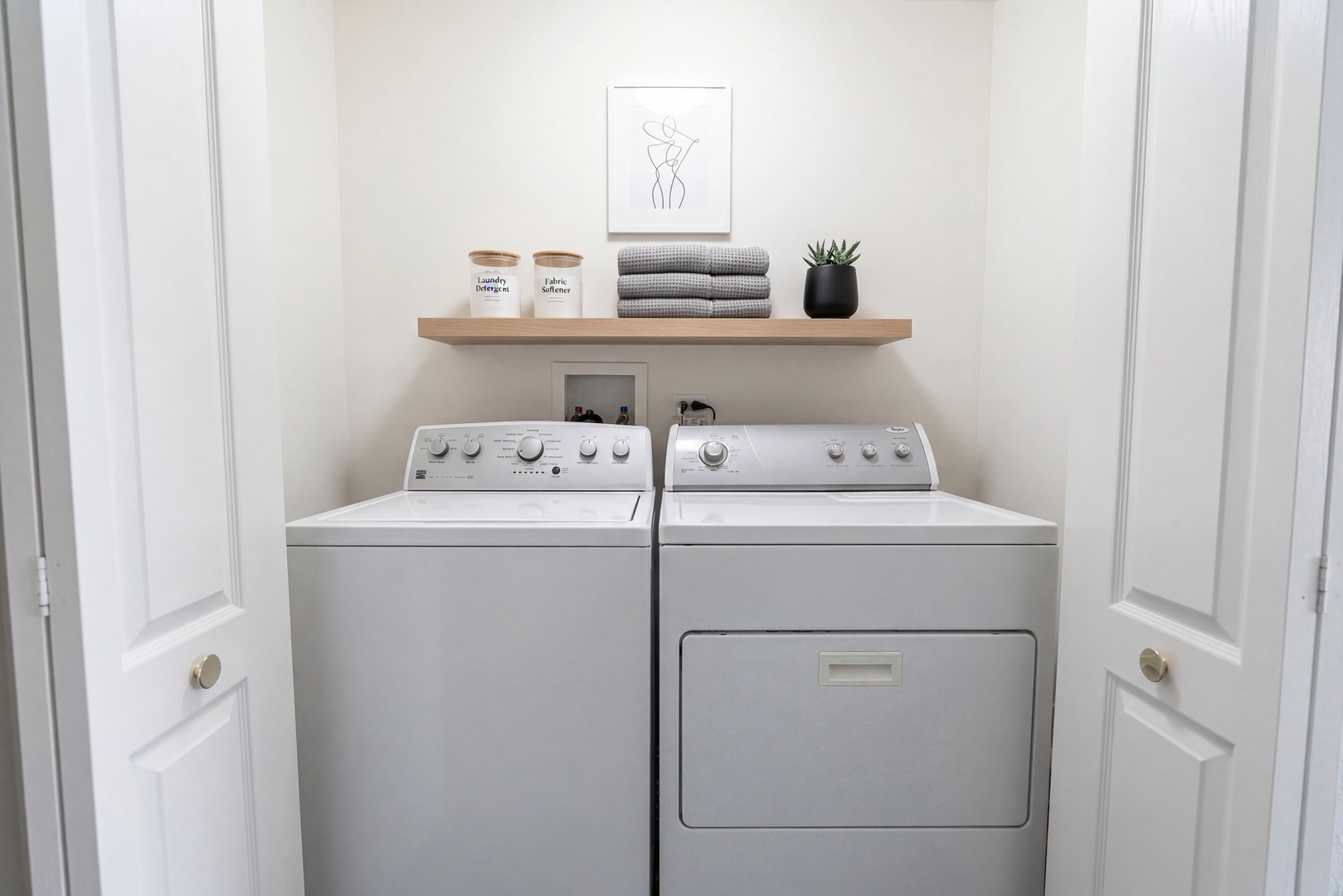1299 W Lake Street Unit: 302