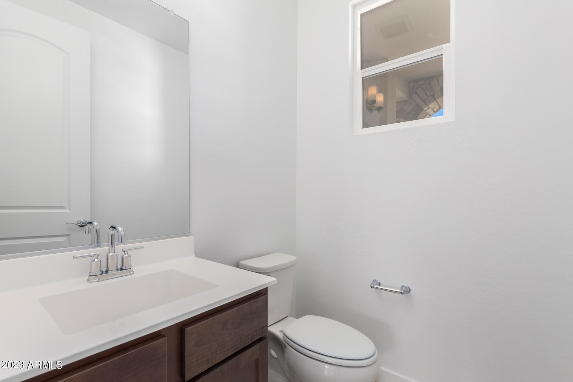 655 S Del Rancho Circle