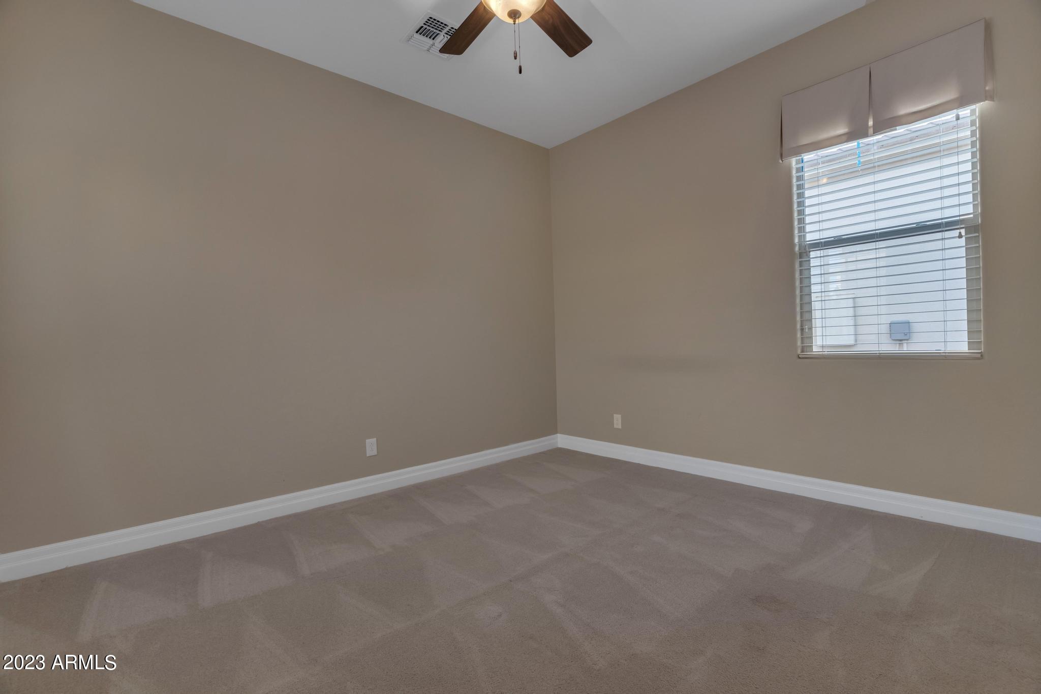 298 E LADDOOS Avenue