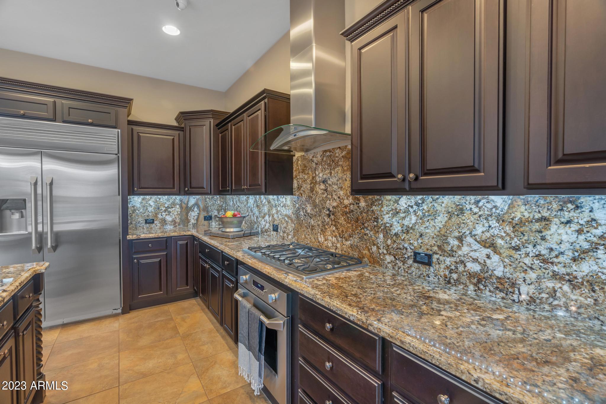 298 E LADDOOS Avenue