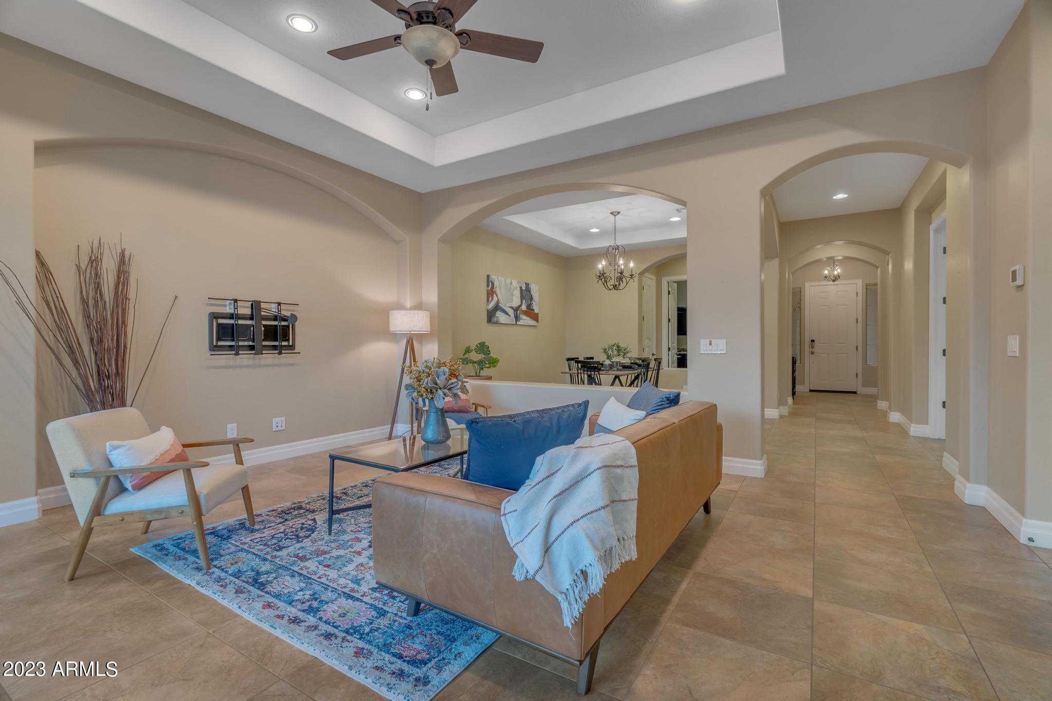 298 E LADDOOS Avenue