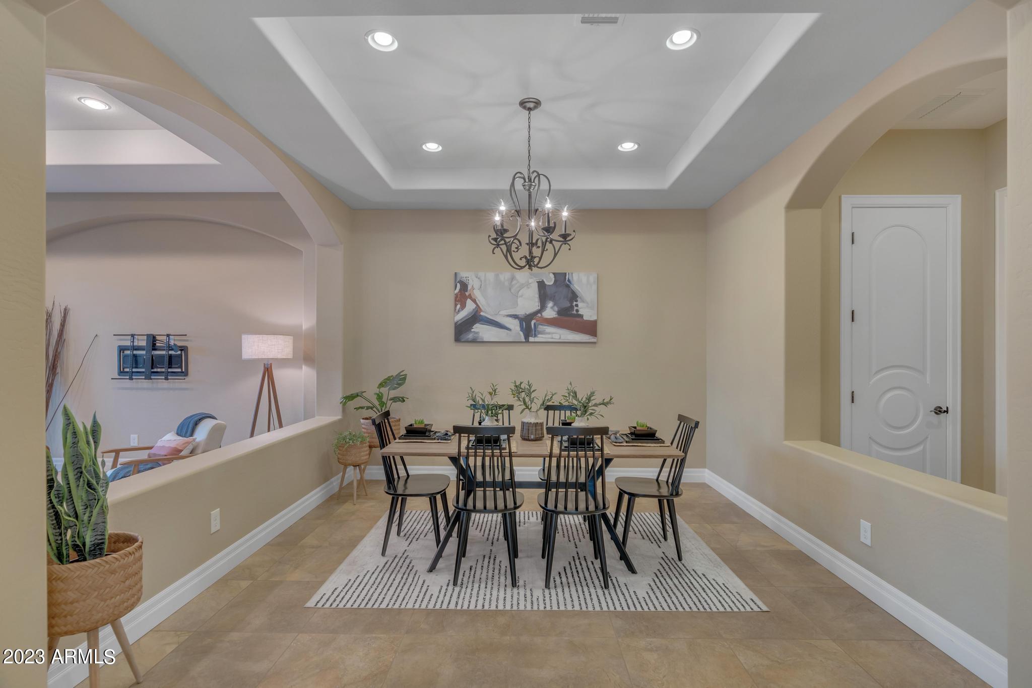 298 E LADDOOS Avenue