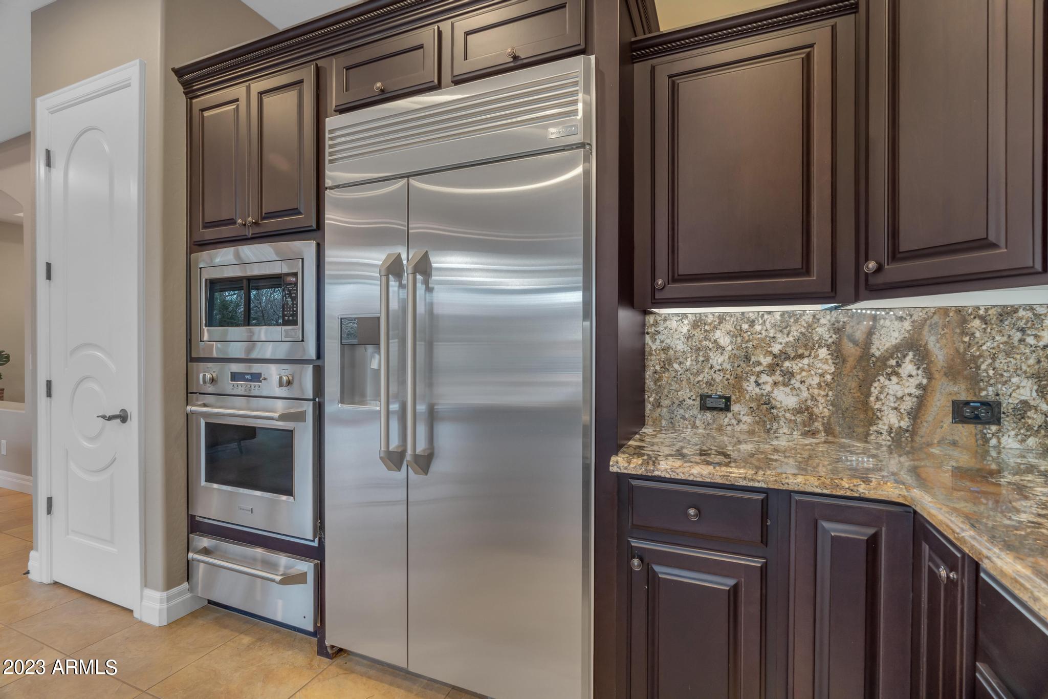 298 E LADDOOS Avenue