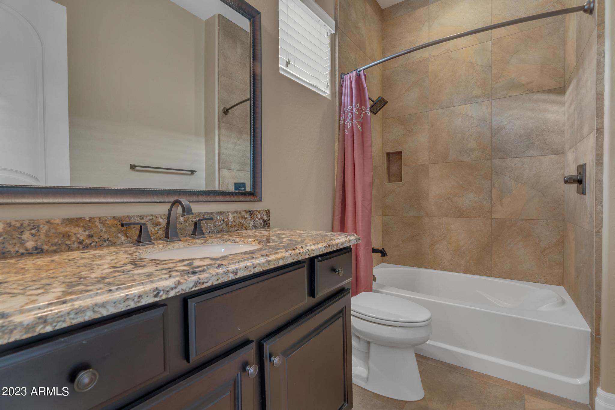 298 E LADDOOS Avenue