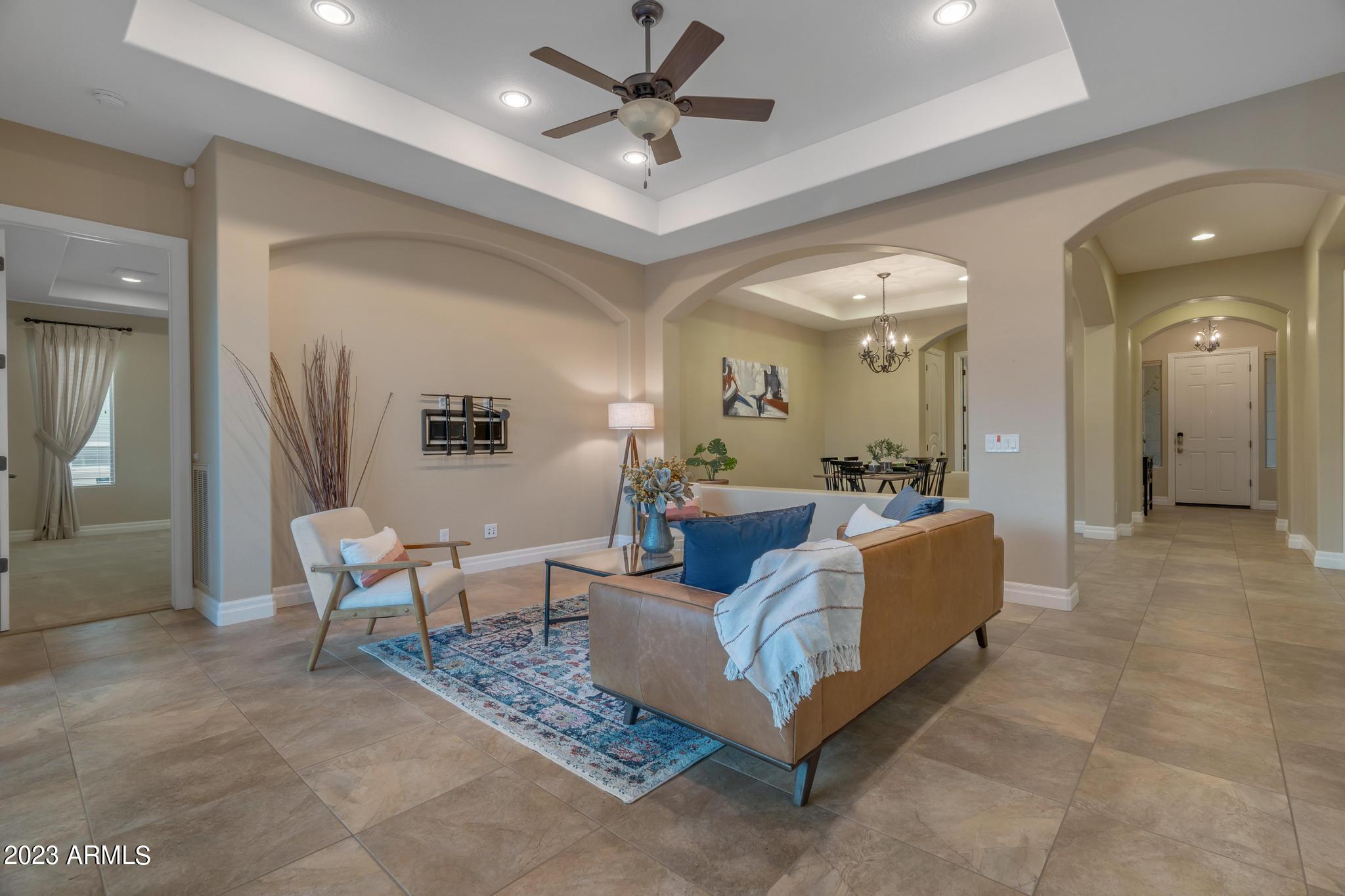 298 E LADDOOS Avenue