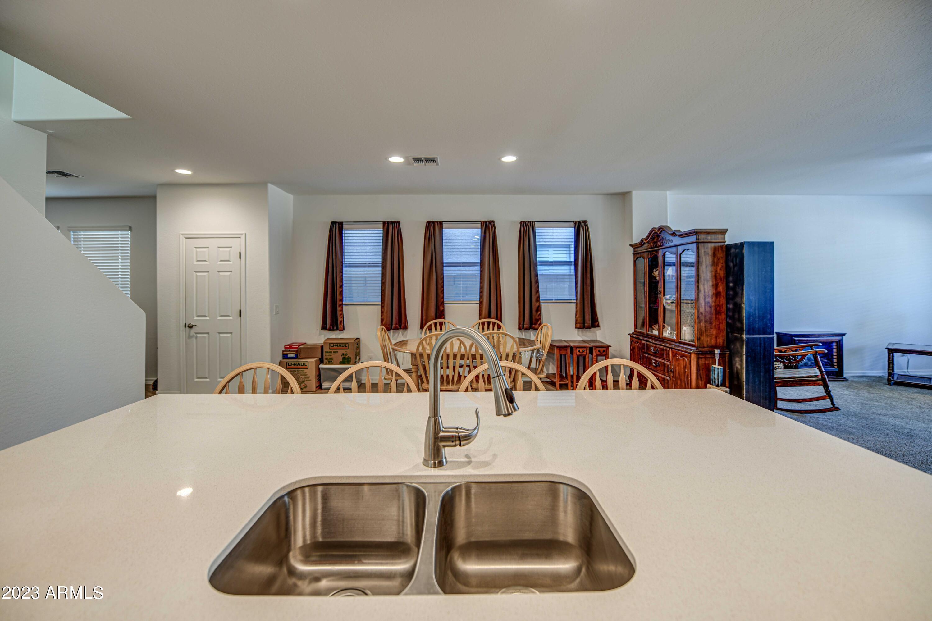 336 W GOLDEN ASPEN Drive