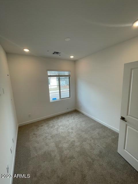 9223 E sphere Avenue