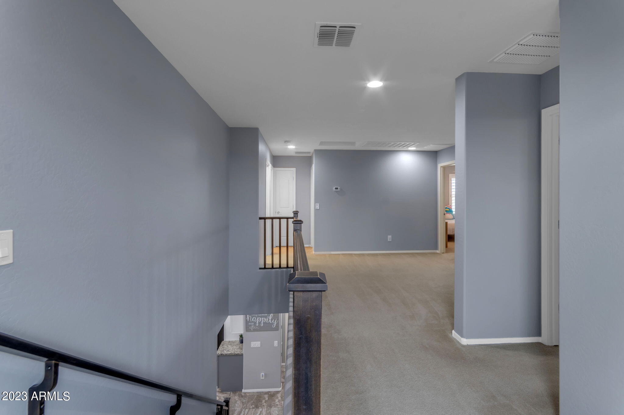 2656 E HICKORY Street