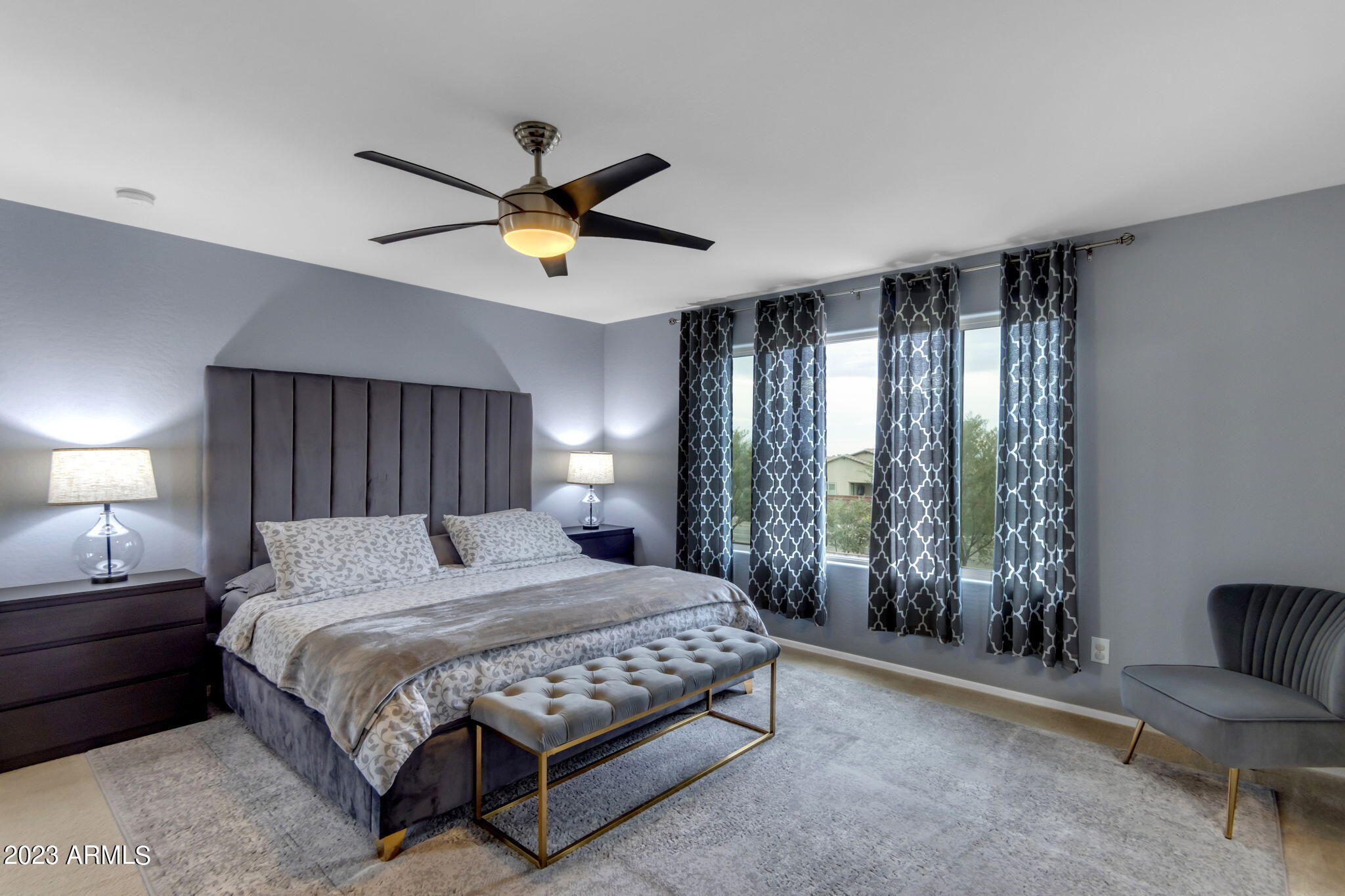 2656 E HICKORY Street