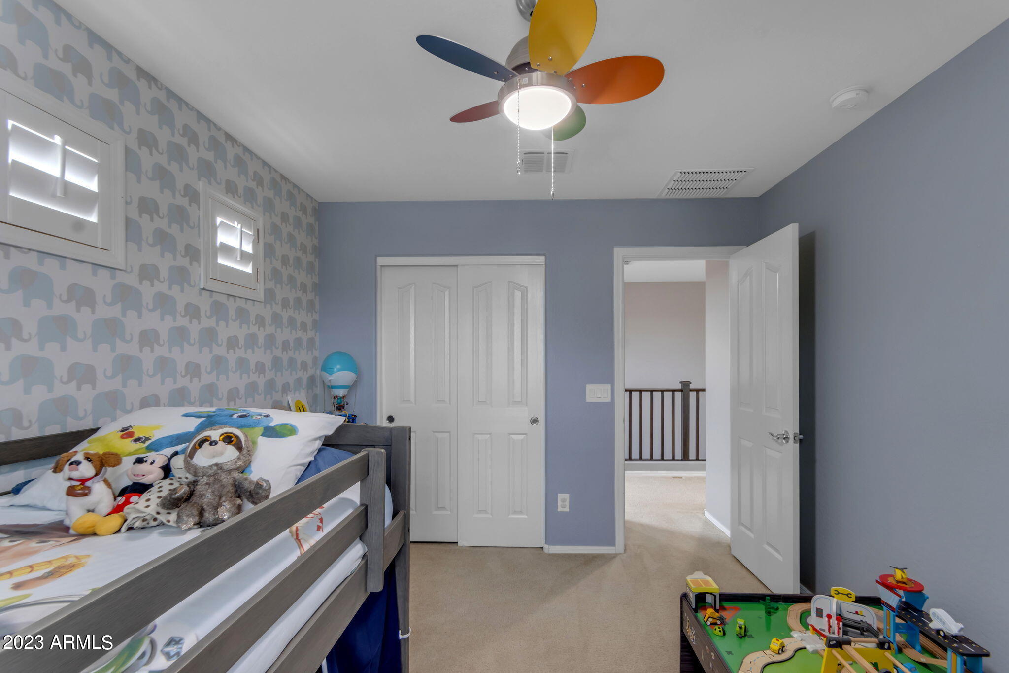 2656 E HICKORY Street