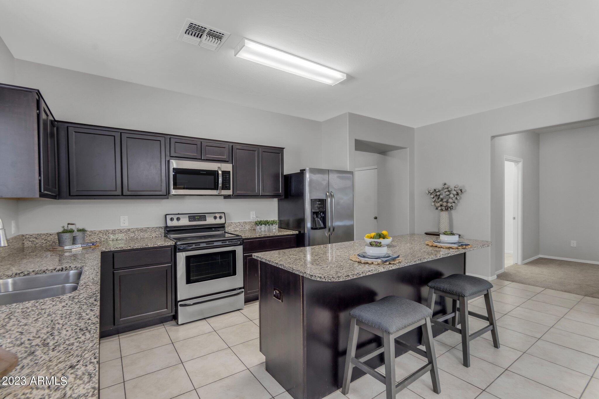 4843 E FIRE OPAL Lane