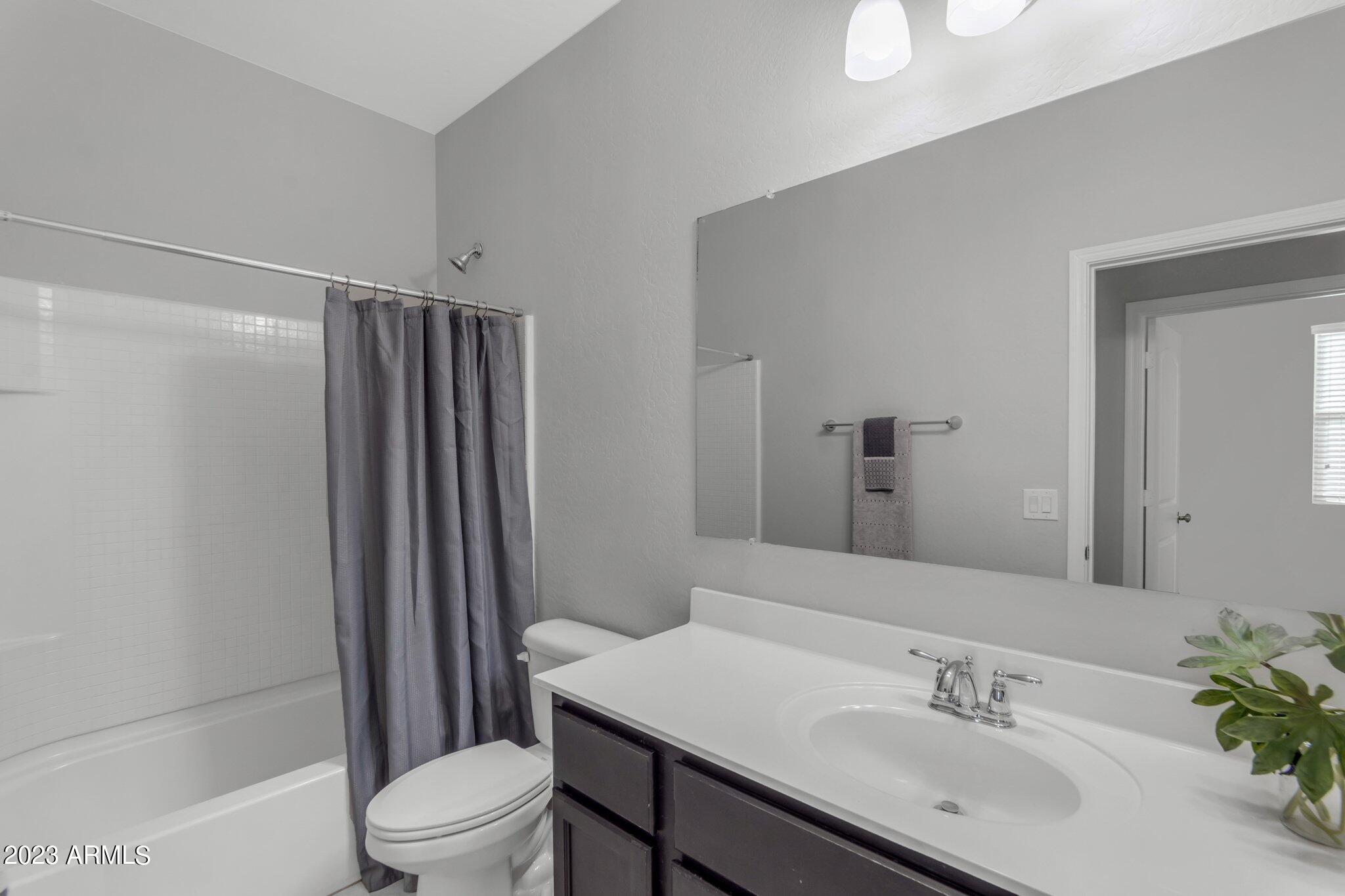 4843 E FIRE OPAL Lane