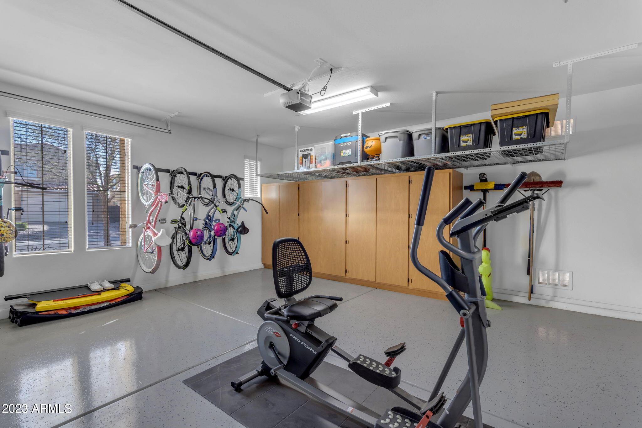 2388 E HAZELTINE Way