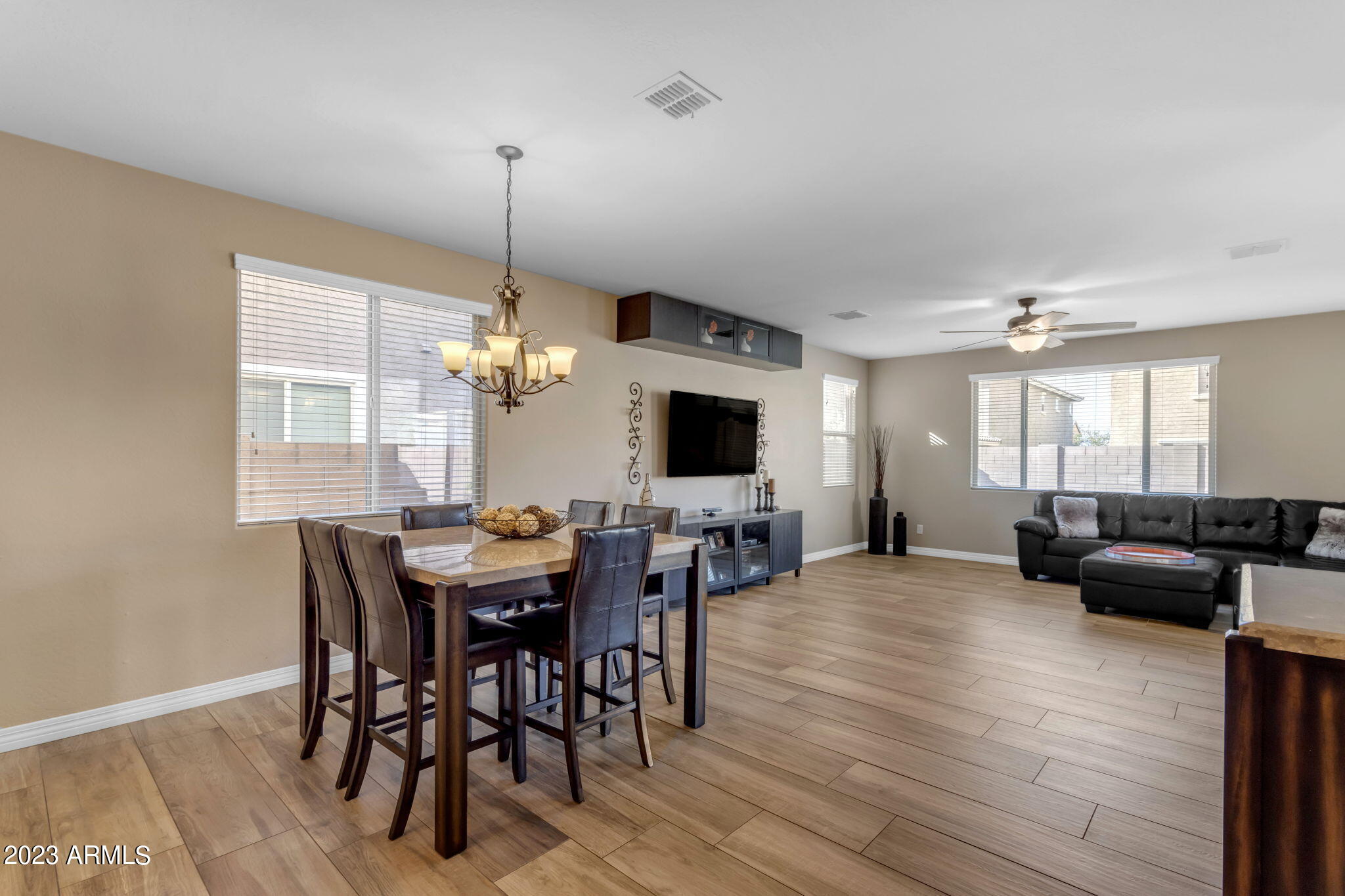 2388 E HAZELTINE Way