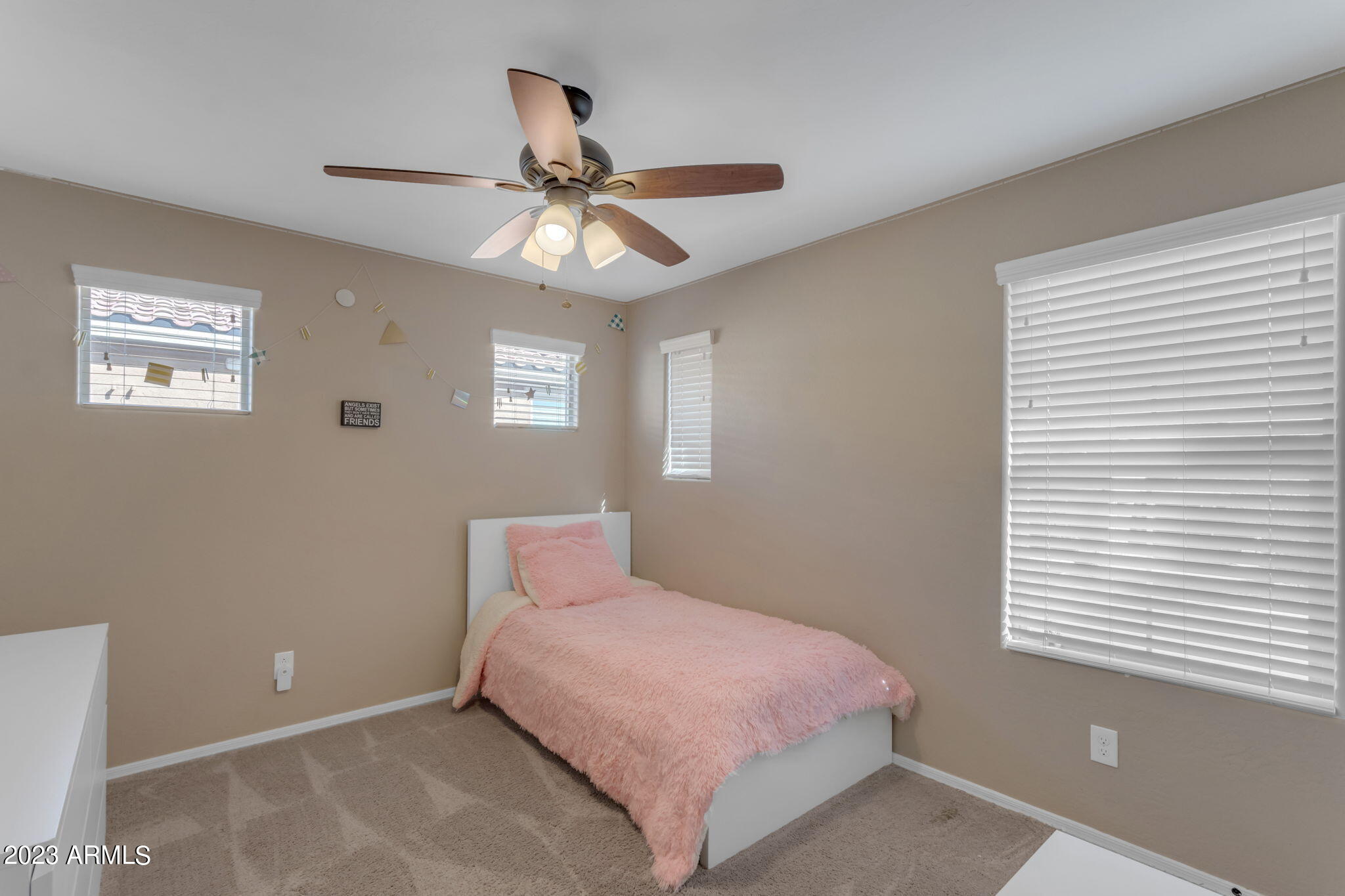 2388 E HAZELTINE Way