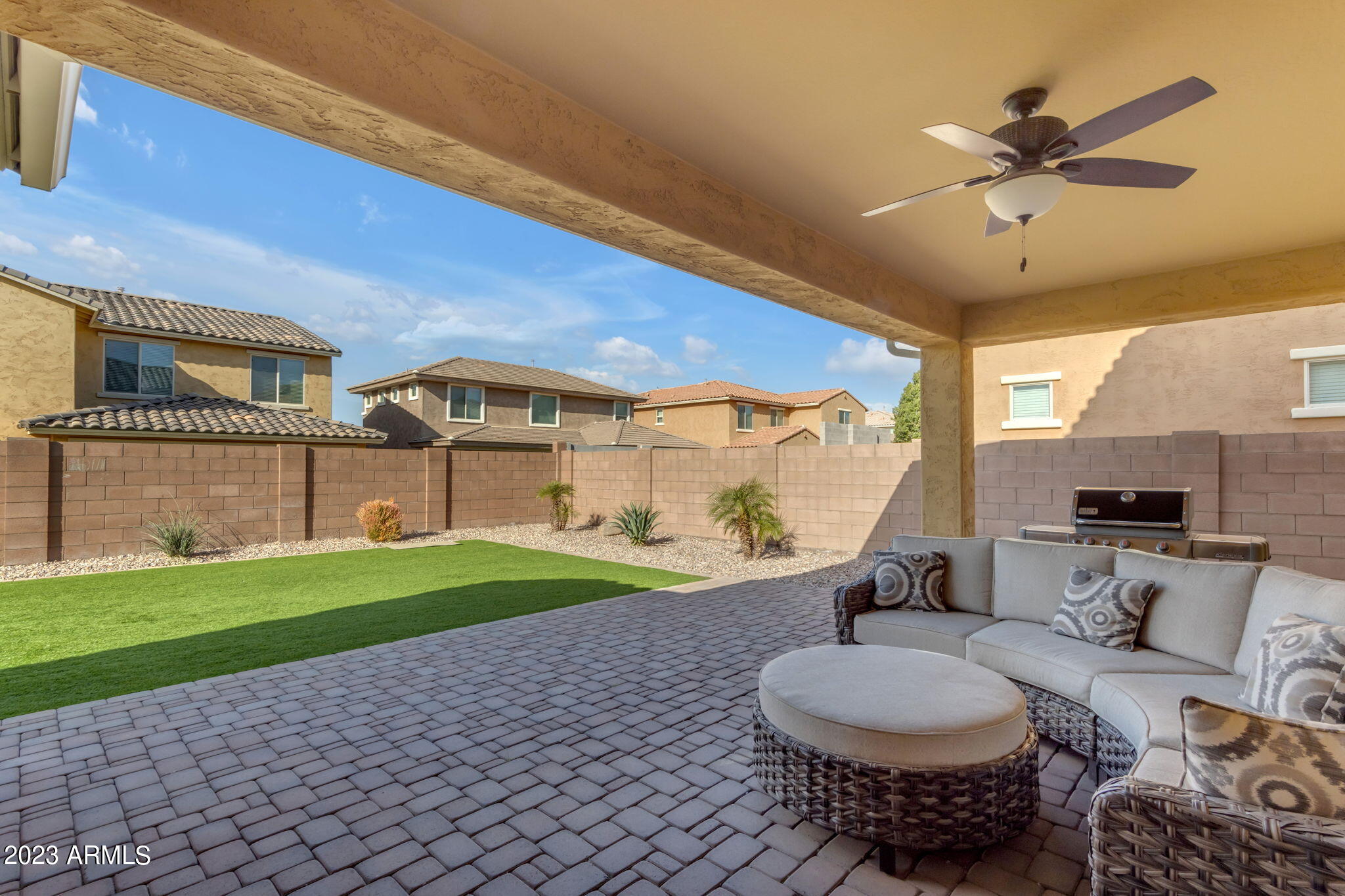 2388 E HAZELTINE Way