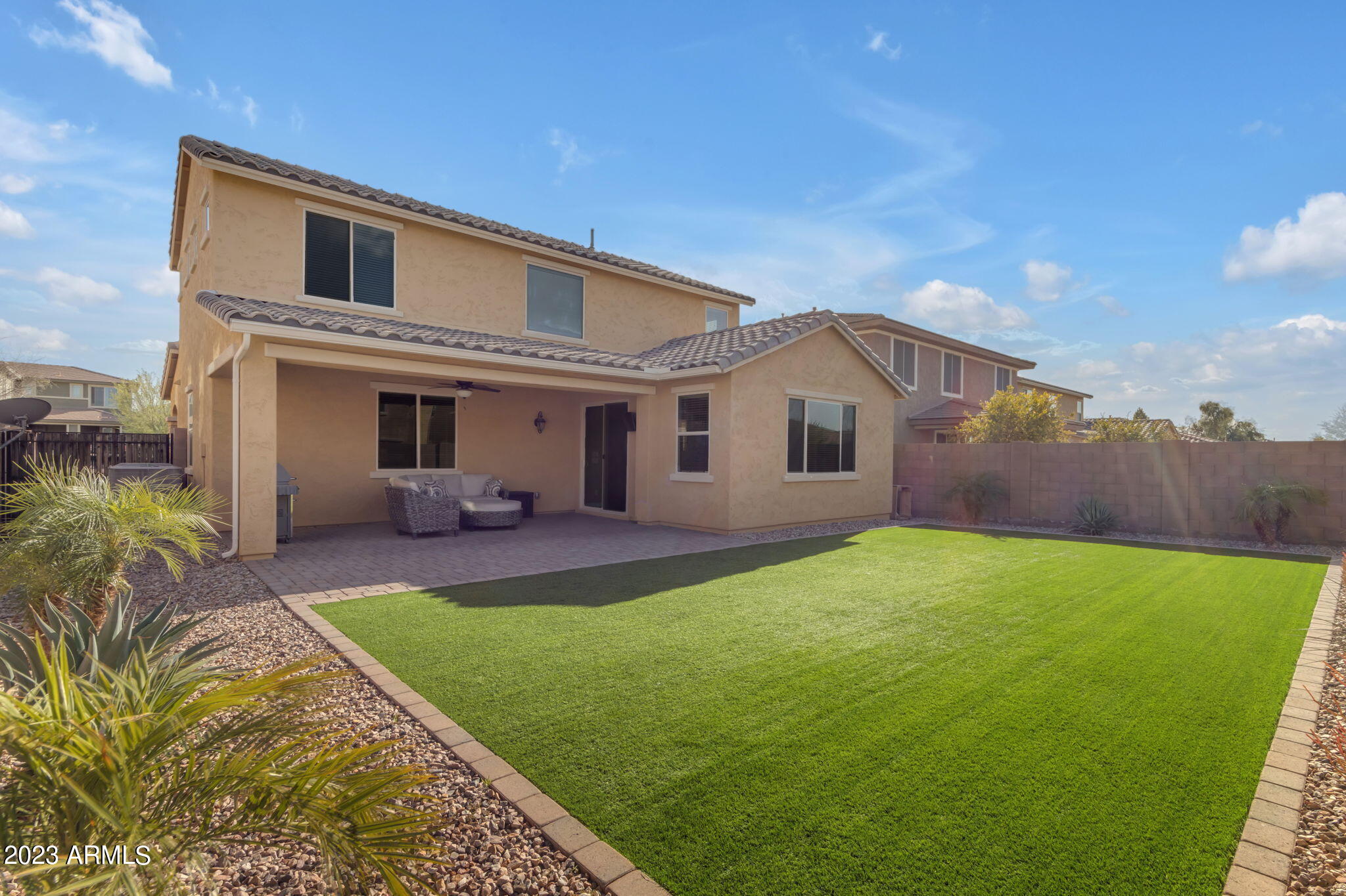 2388 E HAZELTINE Way