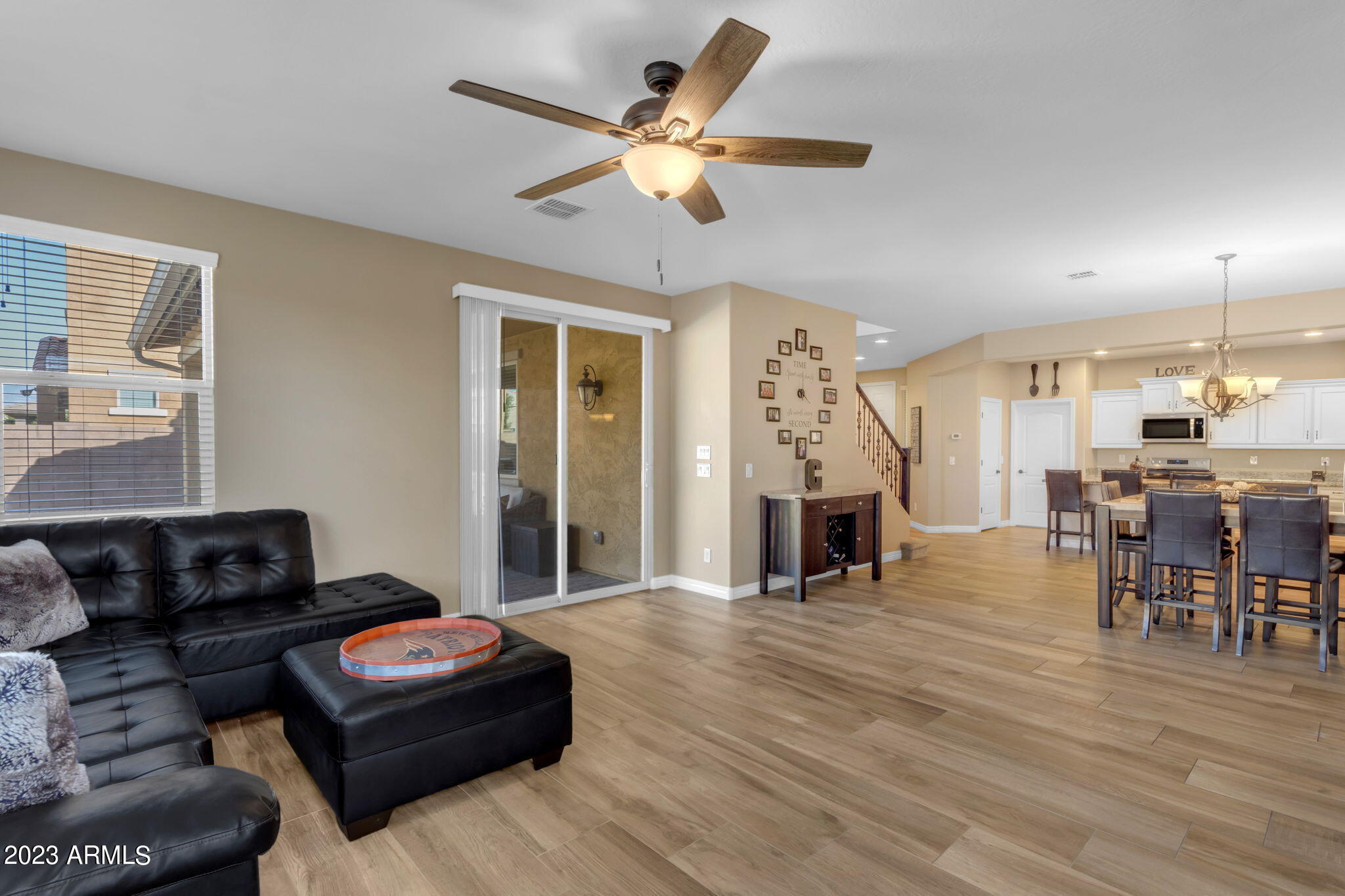 2388 E HAZELTINE Way