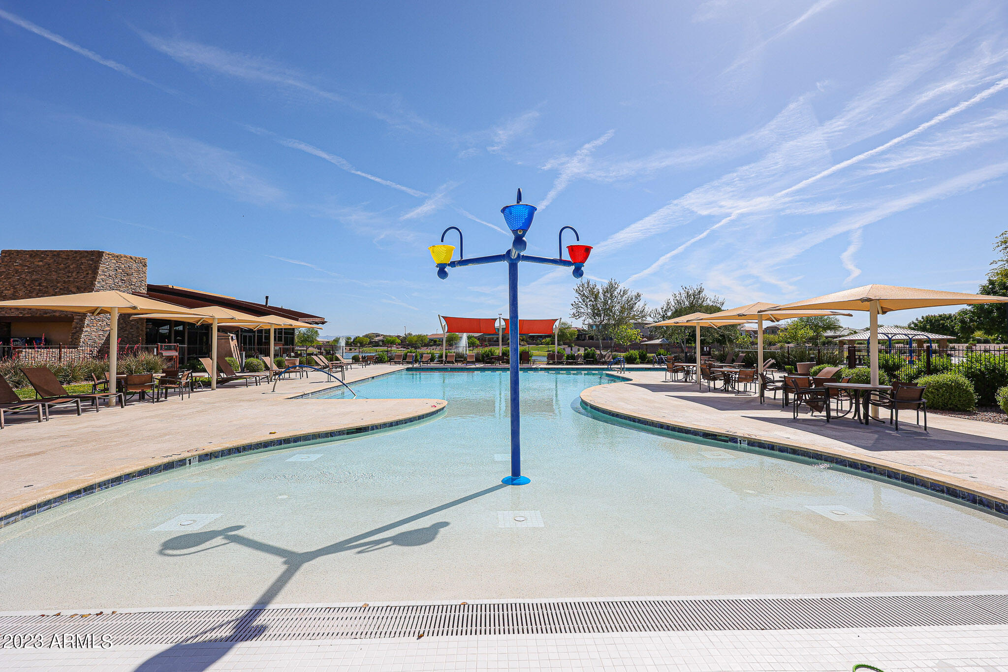 2221 E EVERGLADE Lane