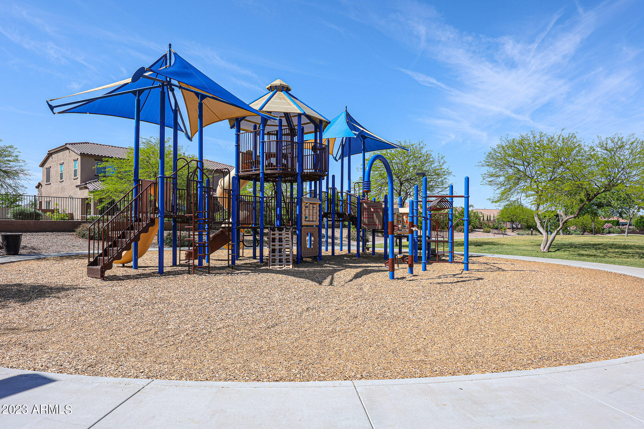 2221 E EVERGLADE Lane