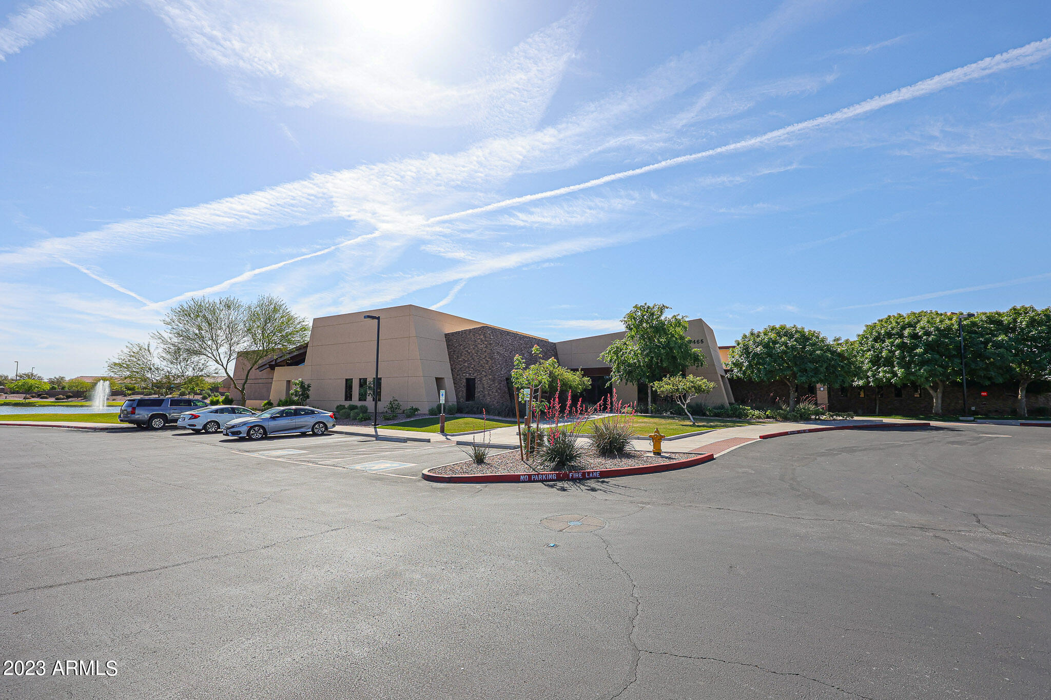 2221 E EVERGLADE Lane