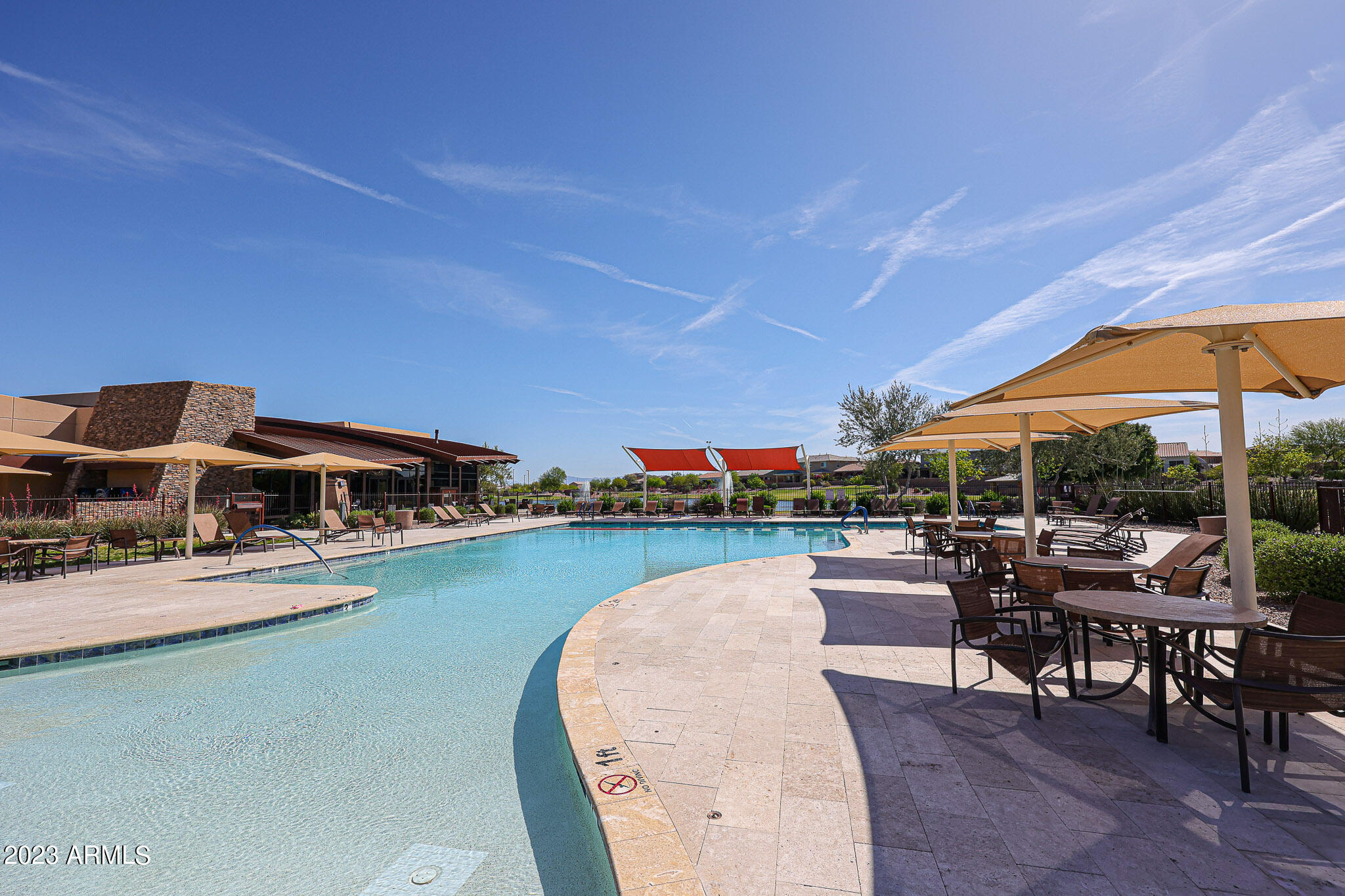 2221 E EVERGLADE Lane