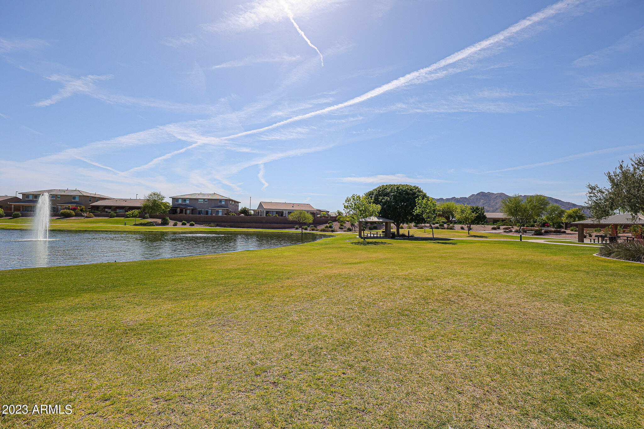 2221 E EVERGLADE Lane