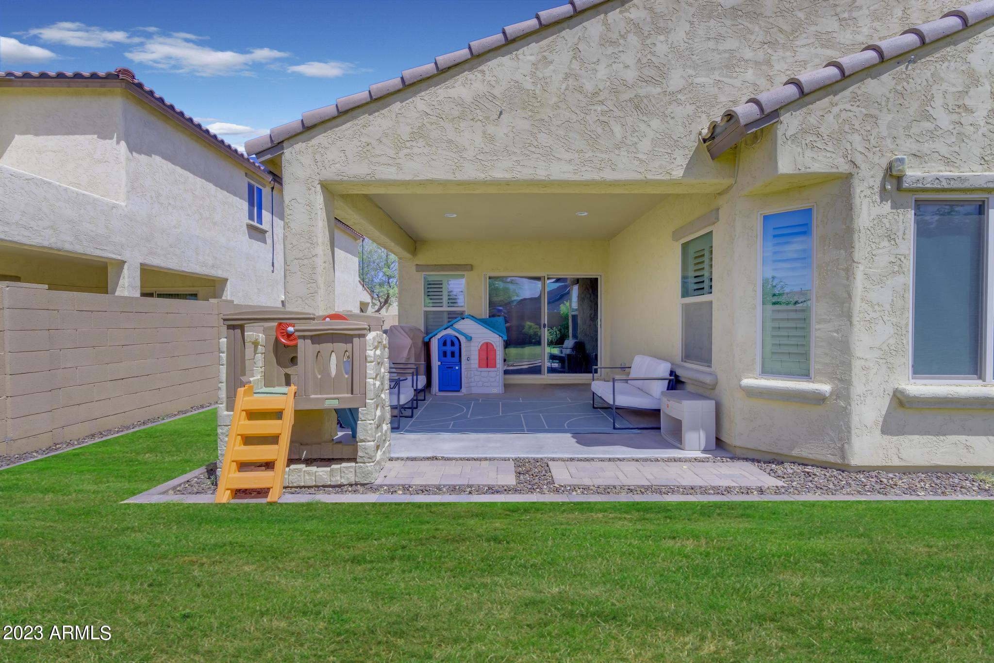 11047 E TOPAZ Avenue