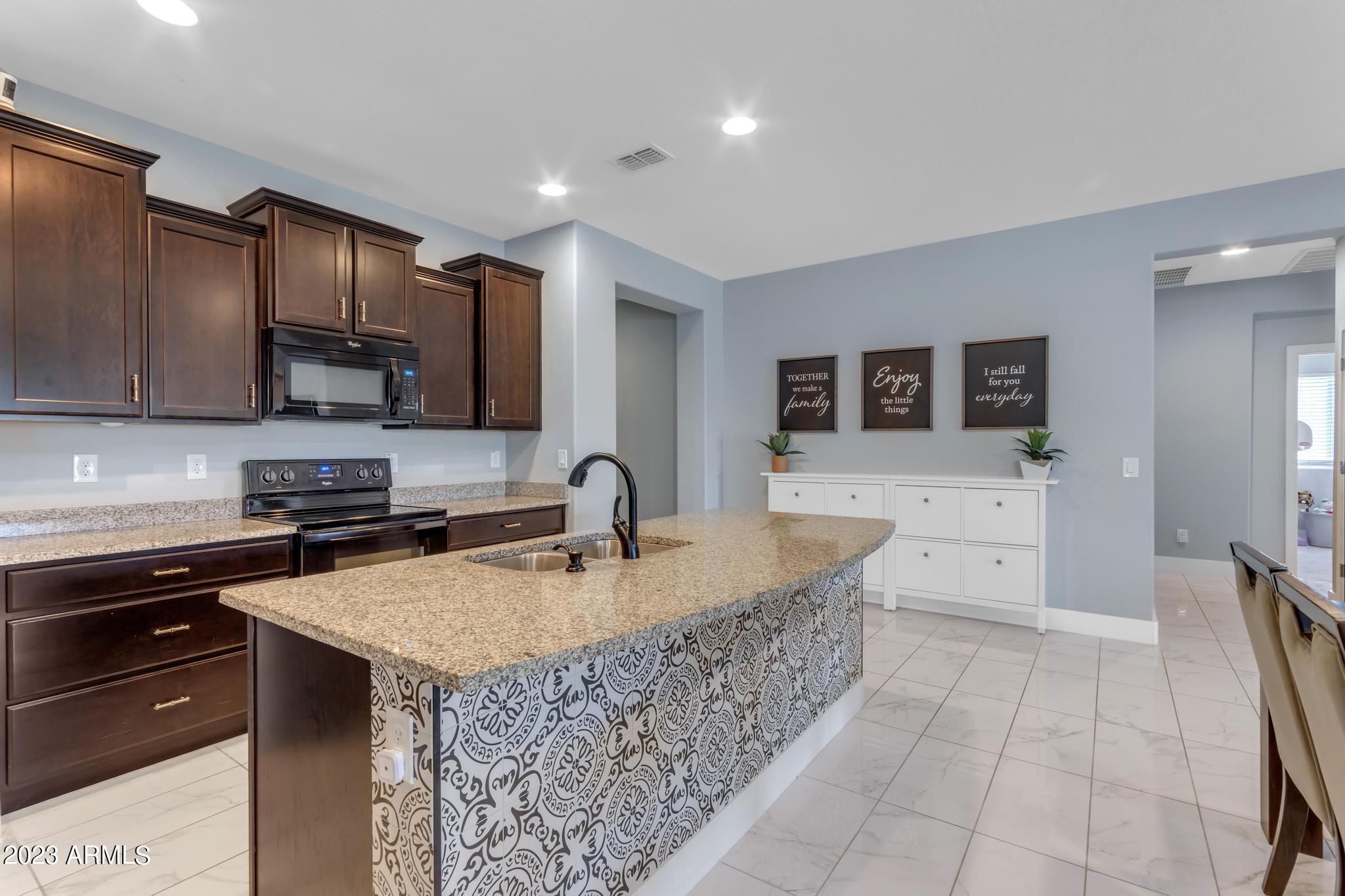 11047 E TOPAZ Avenue