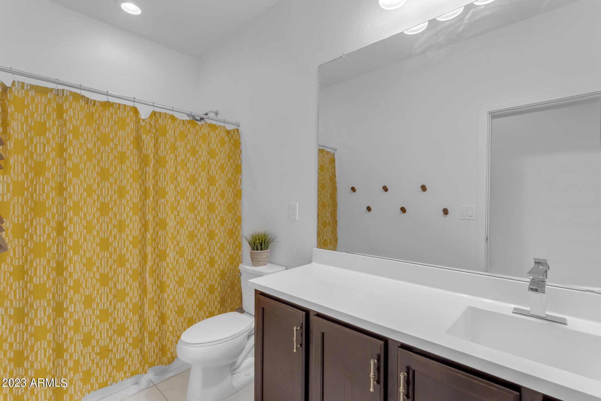 11047 E TOPAZ Avenue