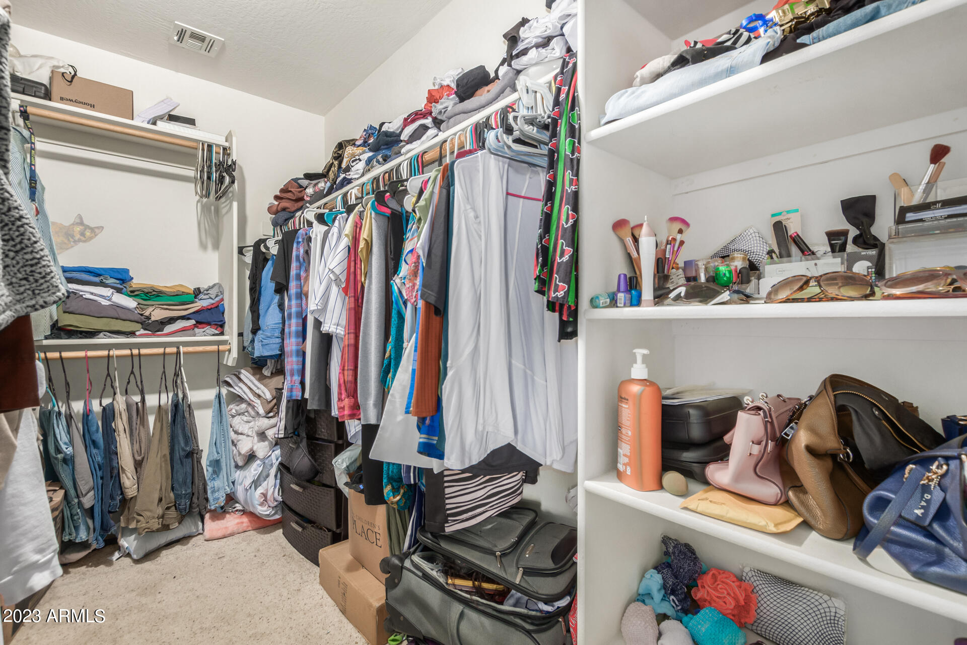 1526 E Silver Reef Drive