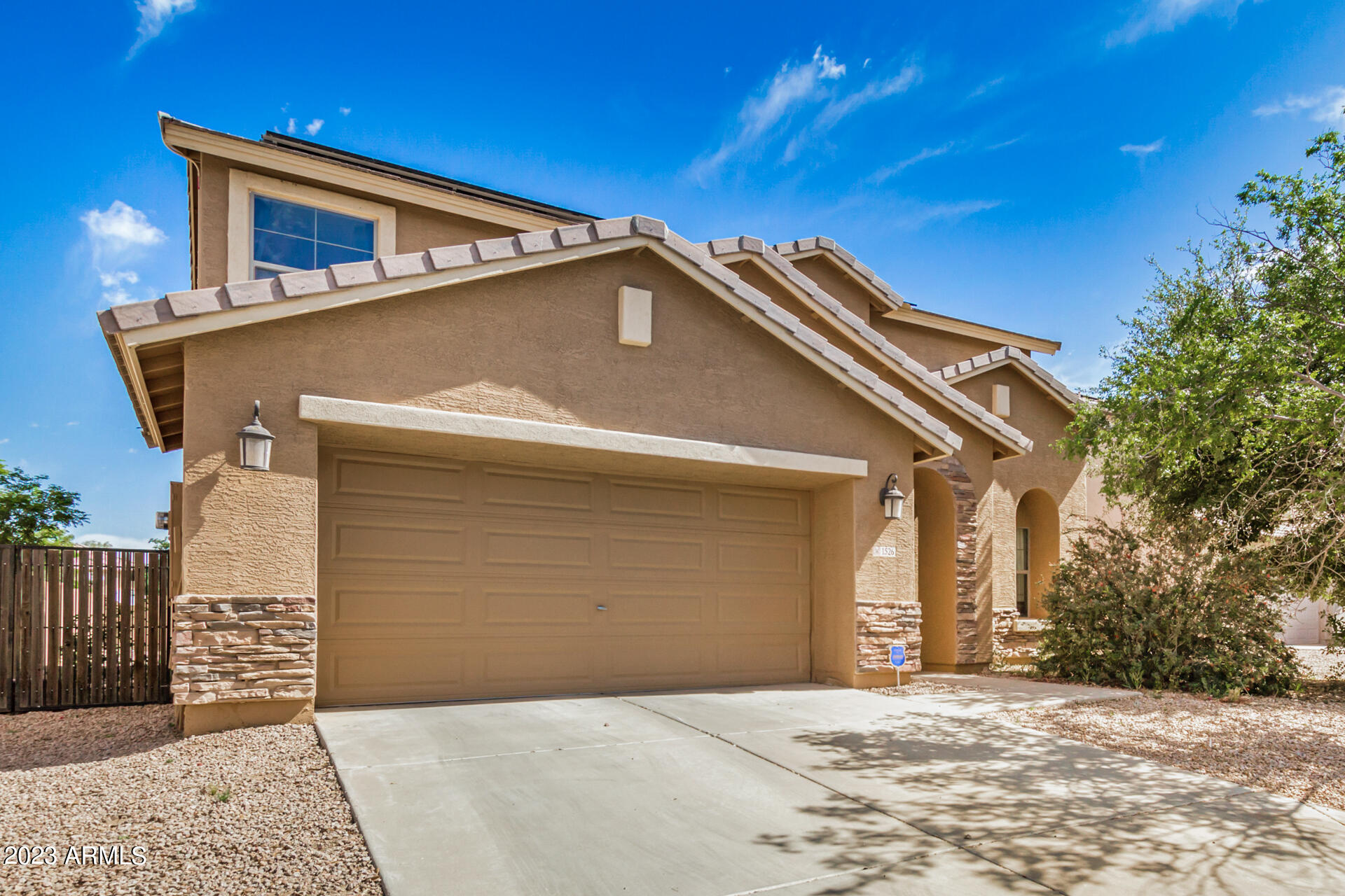 1526 E Silver Reef Drive