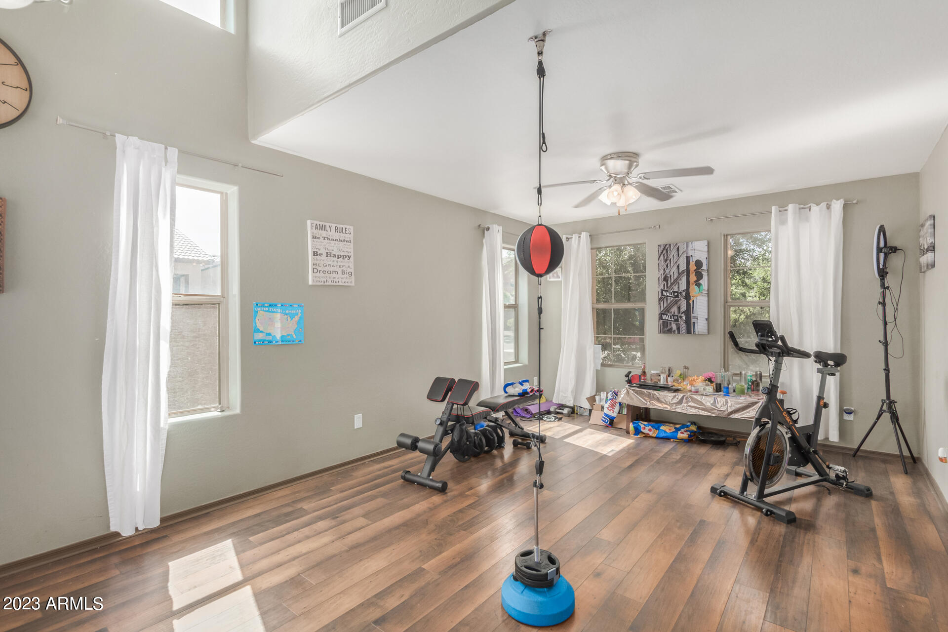 1526 E Silver Reef Drive