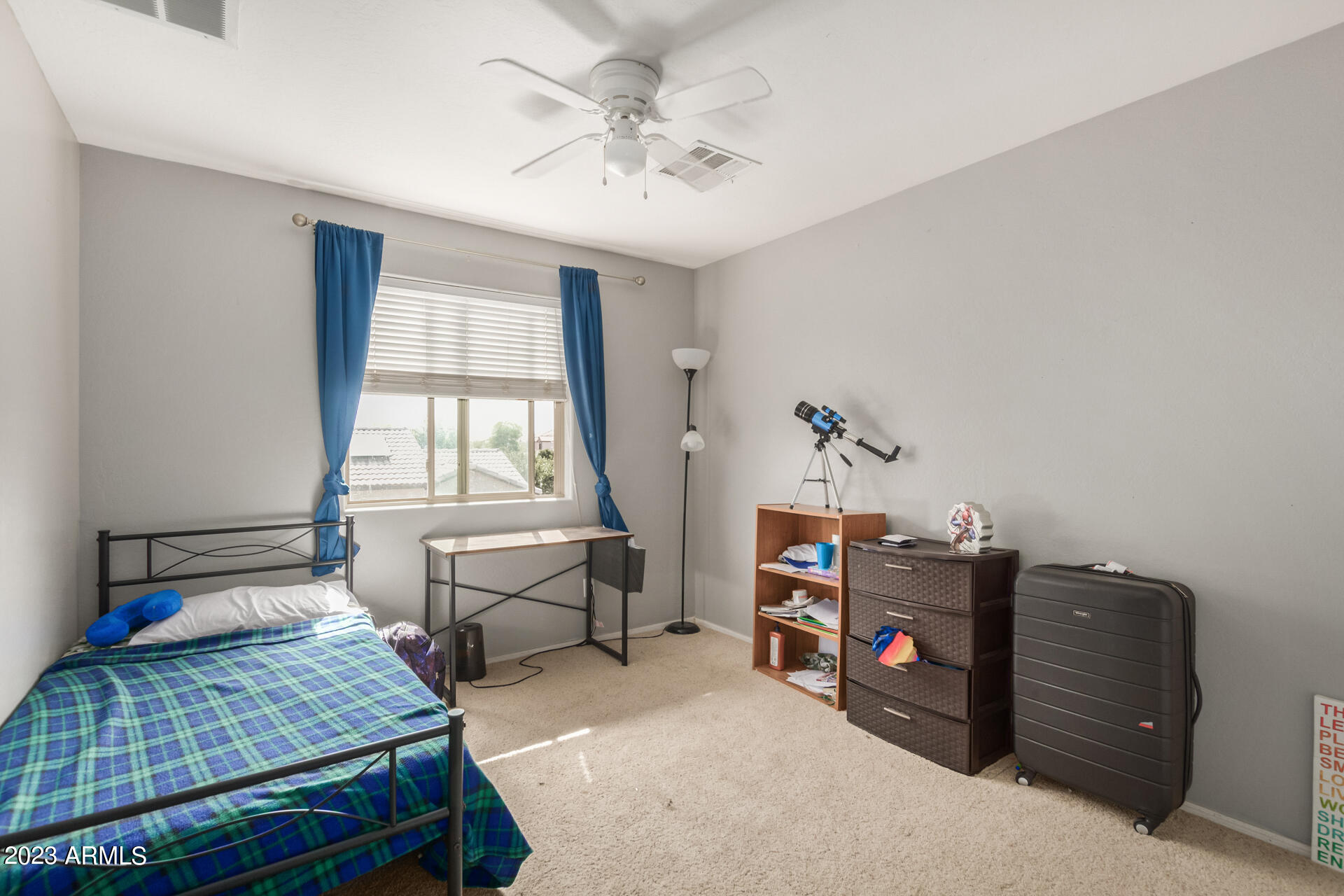 1526 E Silver Reef Drive