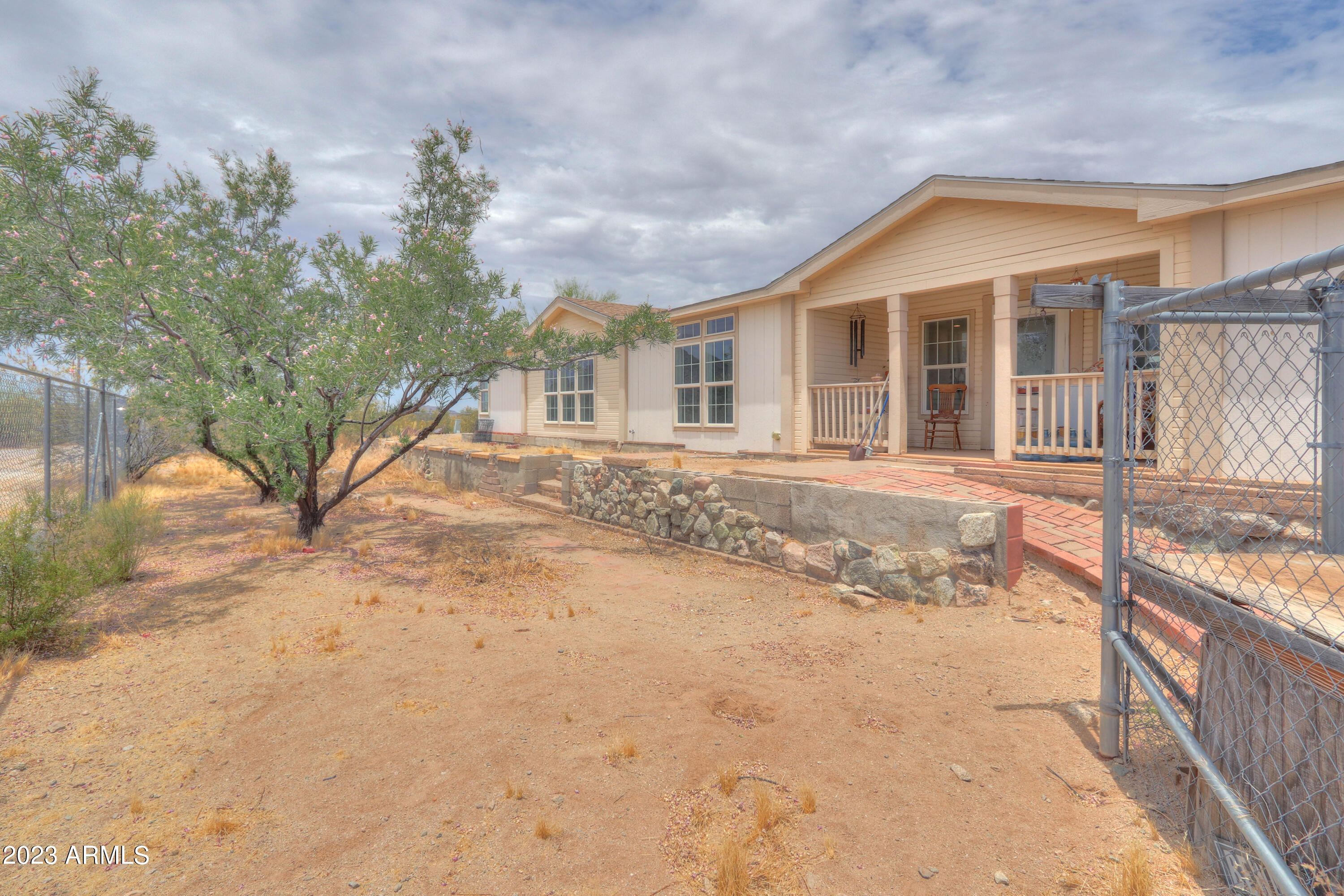 3747 N BRANDING IRON Road