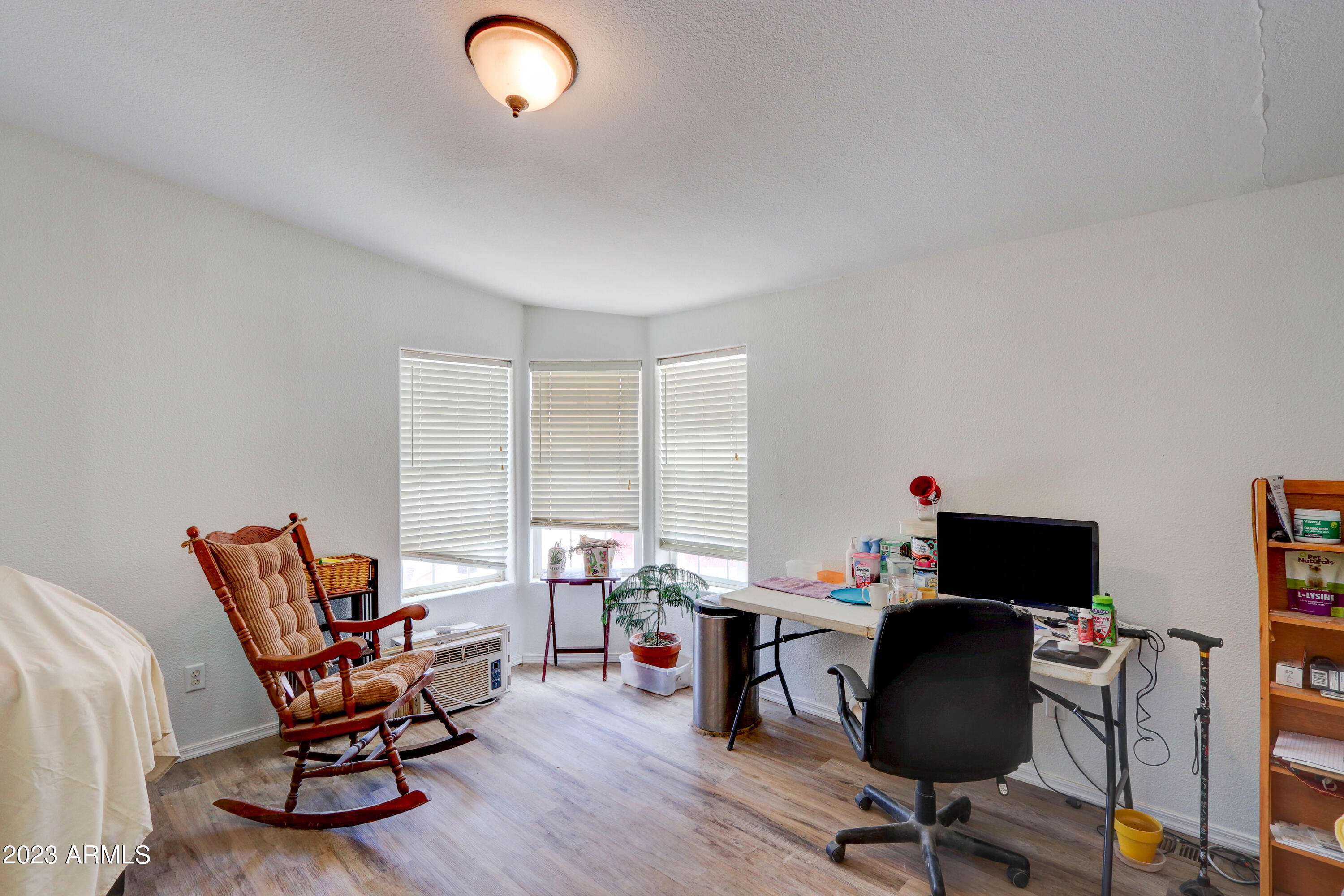 3747 N BRANDING IRON Road