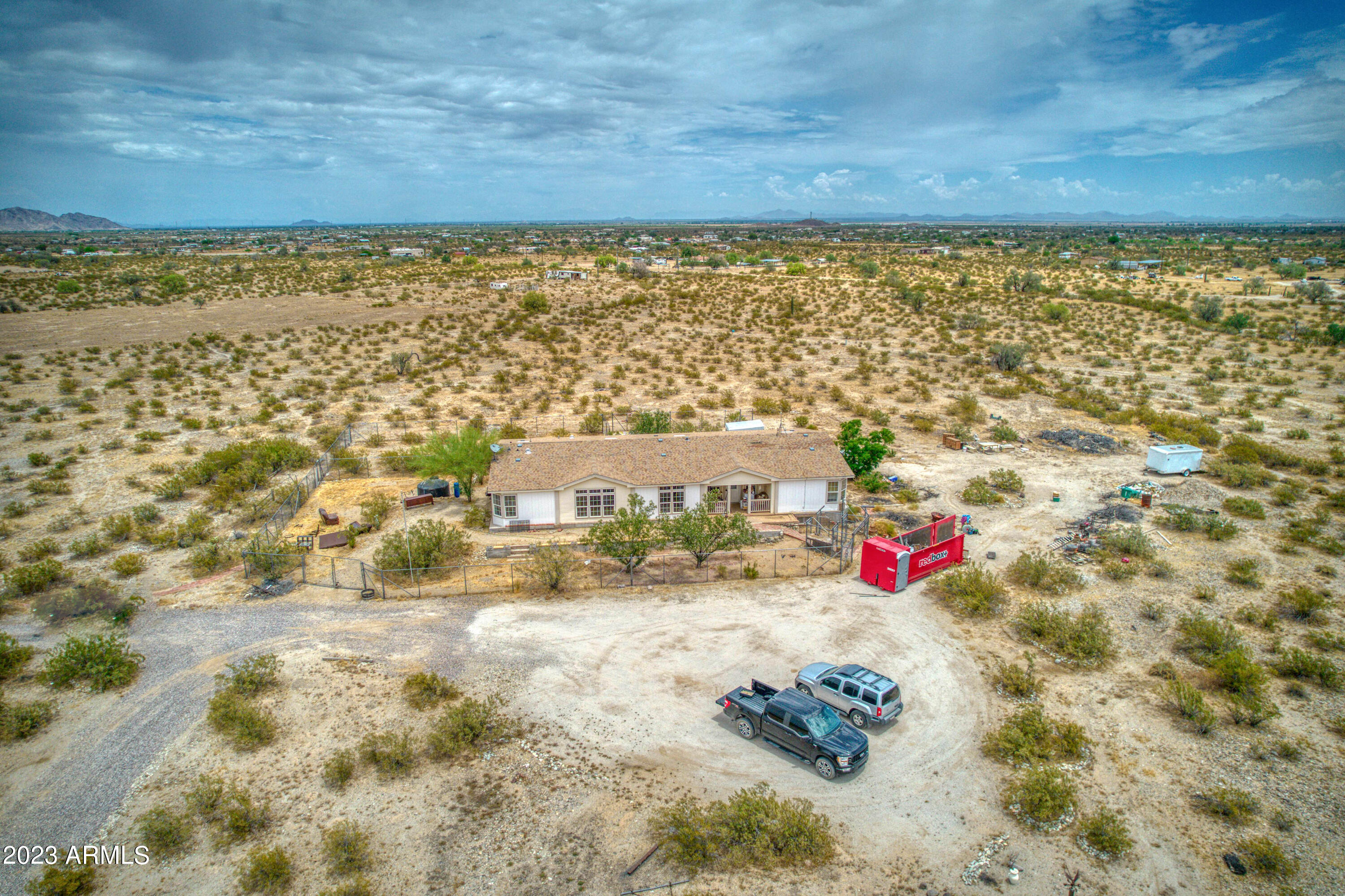 3747 N BRANDING IRON Road