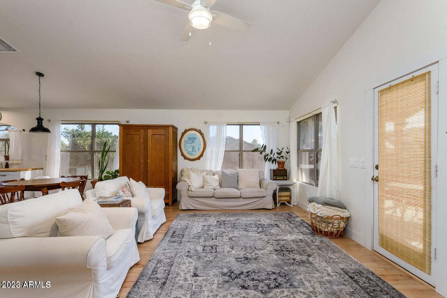 2964 S WOODRUFF Circle