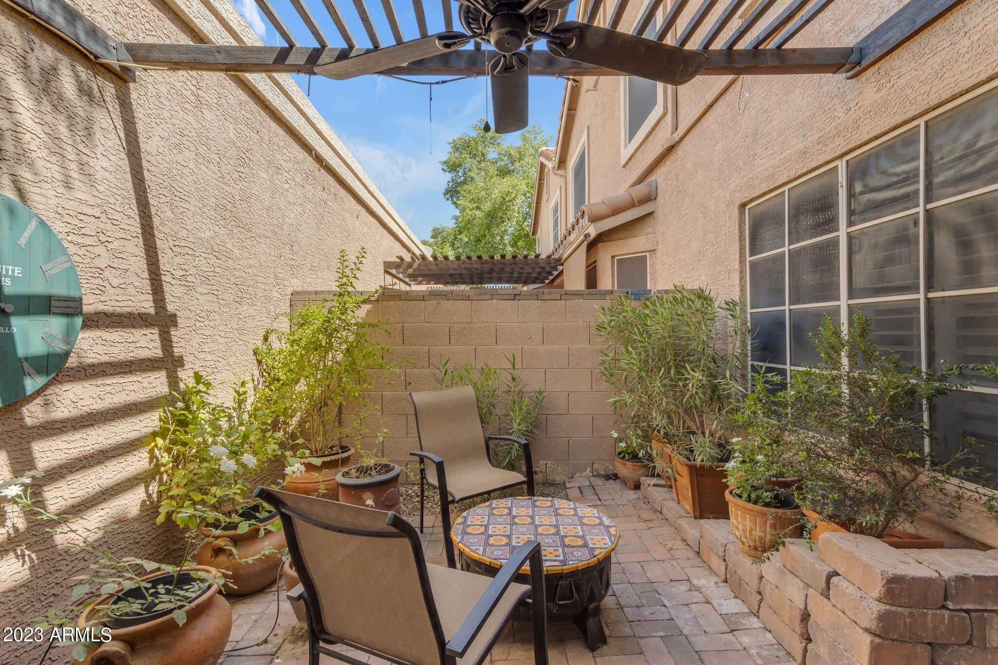 2875 W HIGHLAND Street, 1117