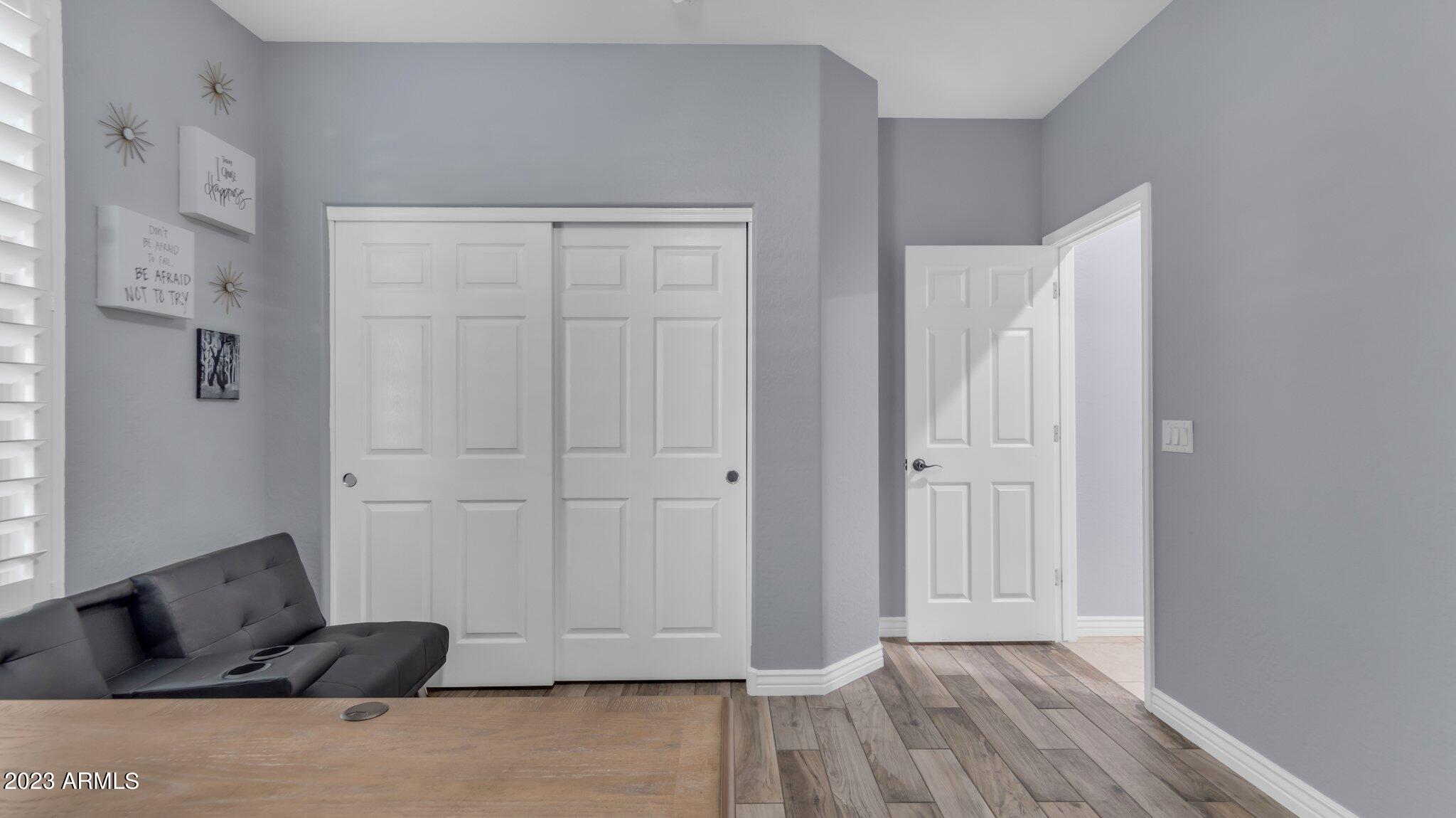 2232 E GILLCREST Road