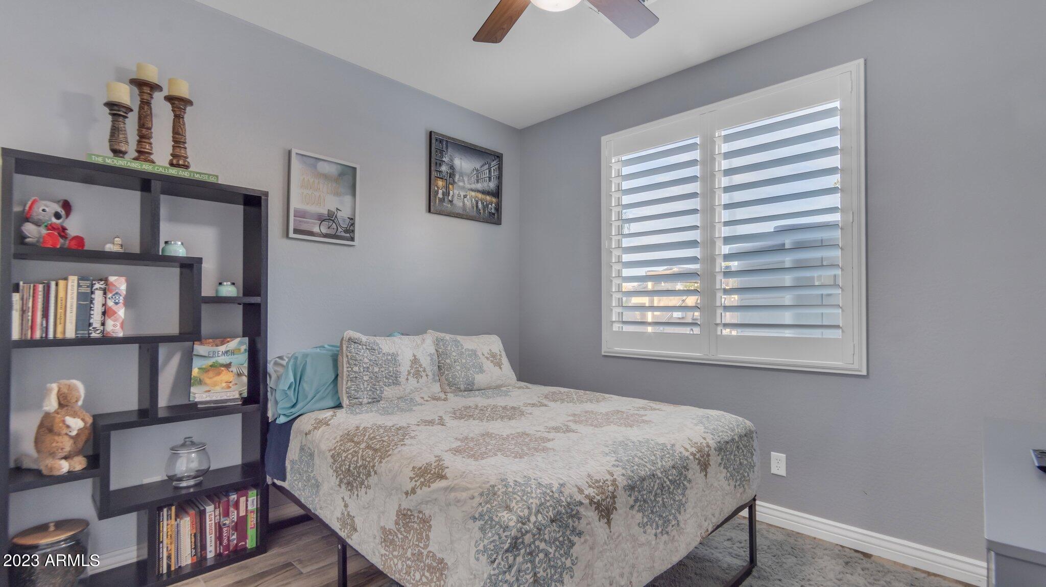 2232 E GILLCREST Road