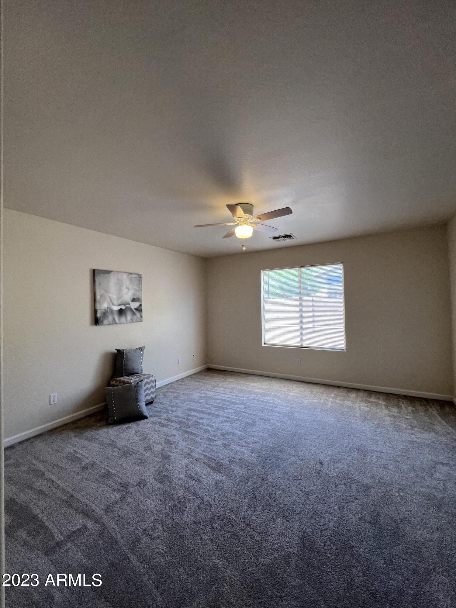 2208 W PINKLEY Avenue