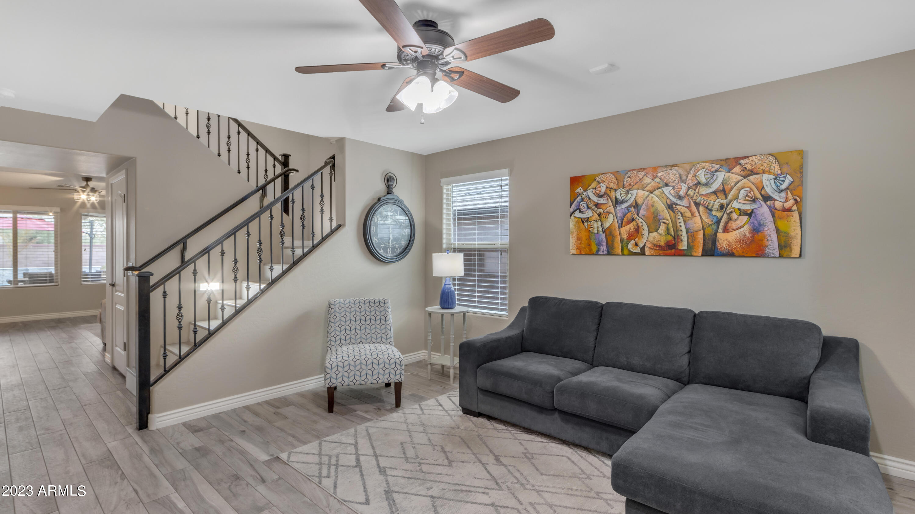 2261 E HAZELTINE Way