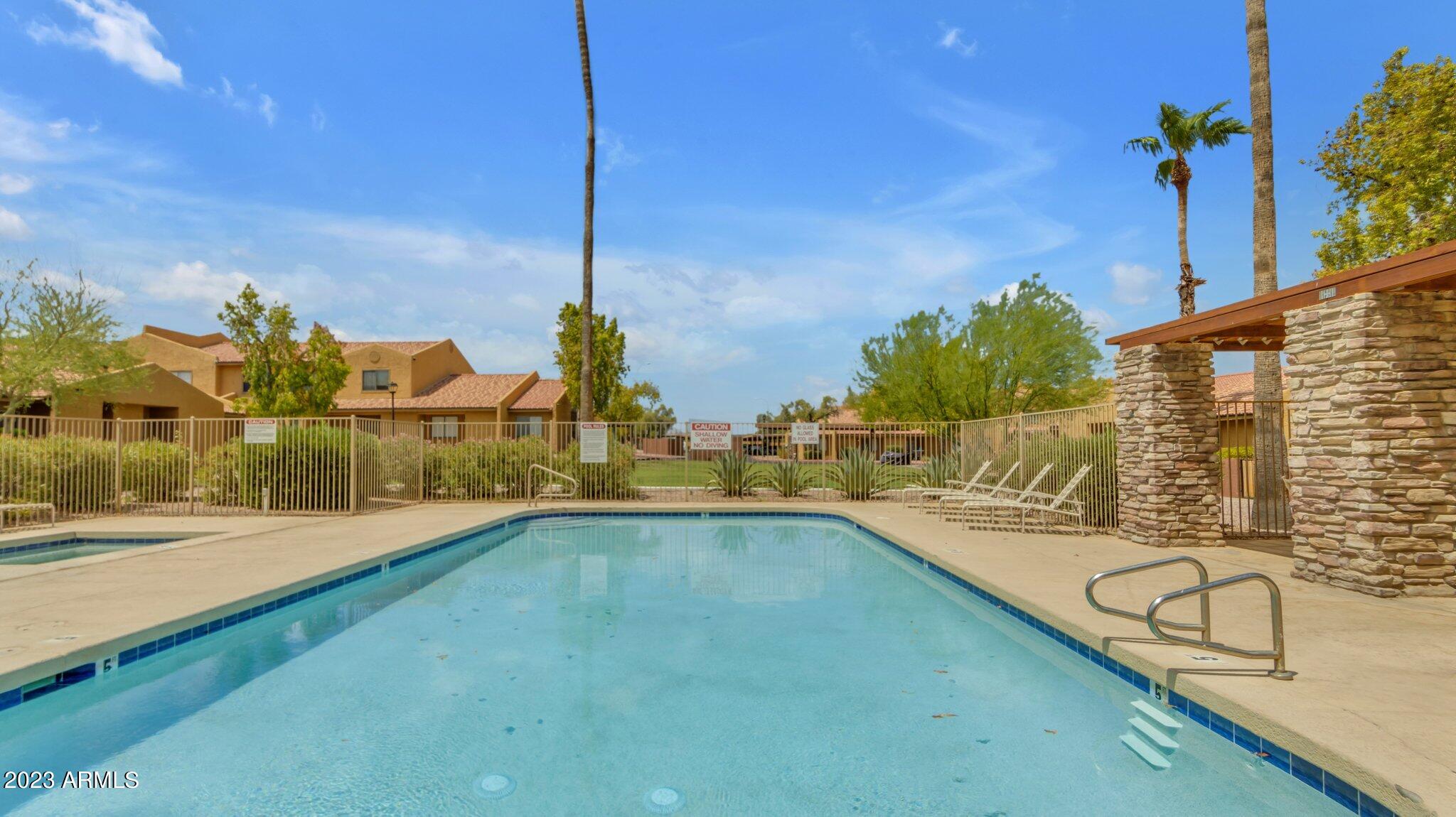 3511 E BASELINE Road, 1175