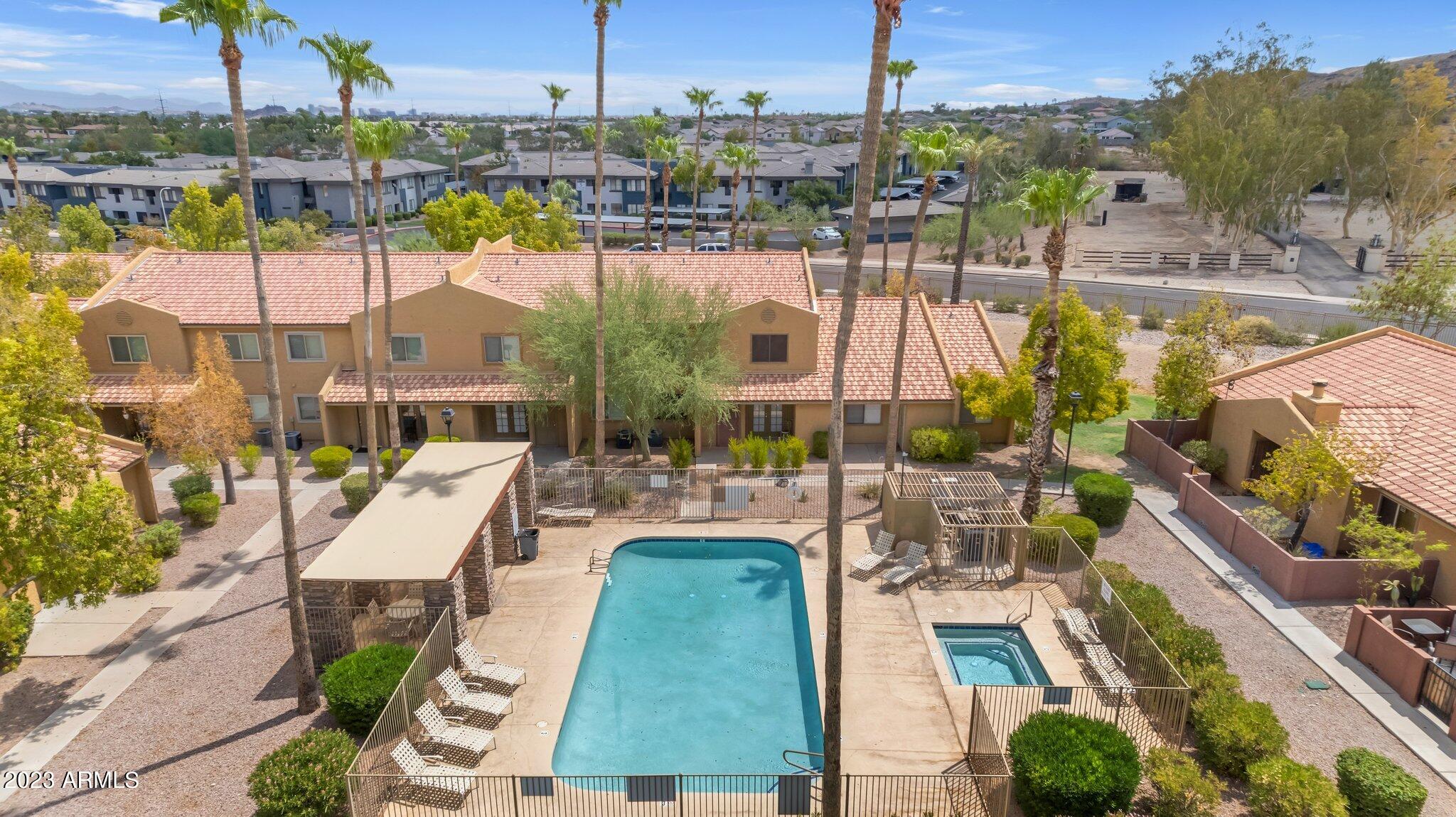 3511 E BASELINE Road, 1175