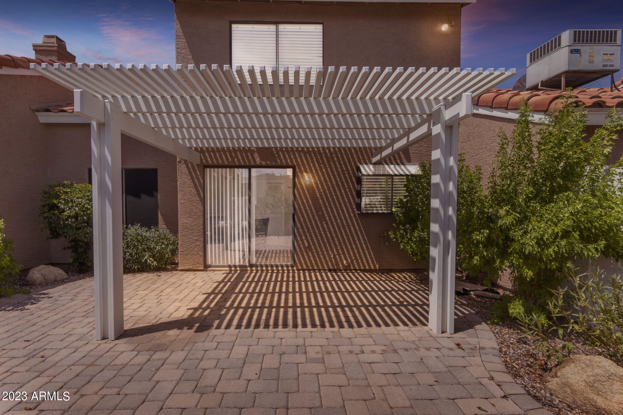 3510 E HAMPTON Avenue, 96