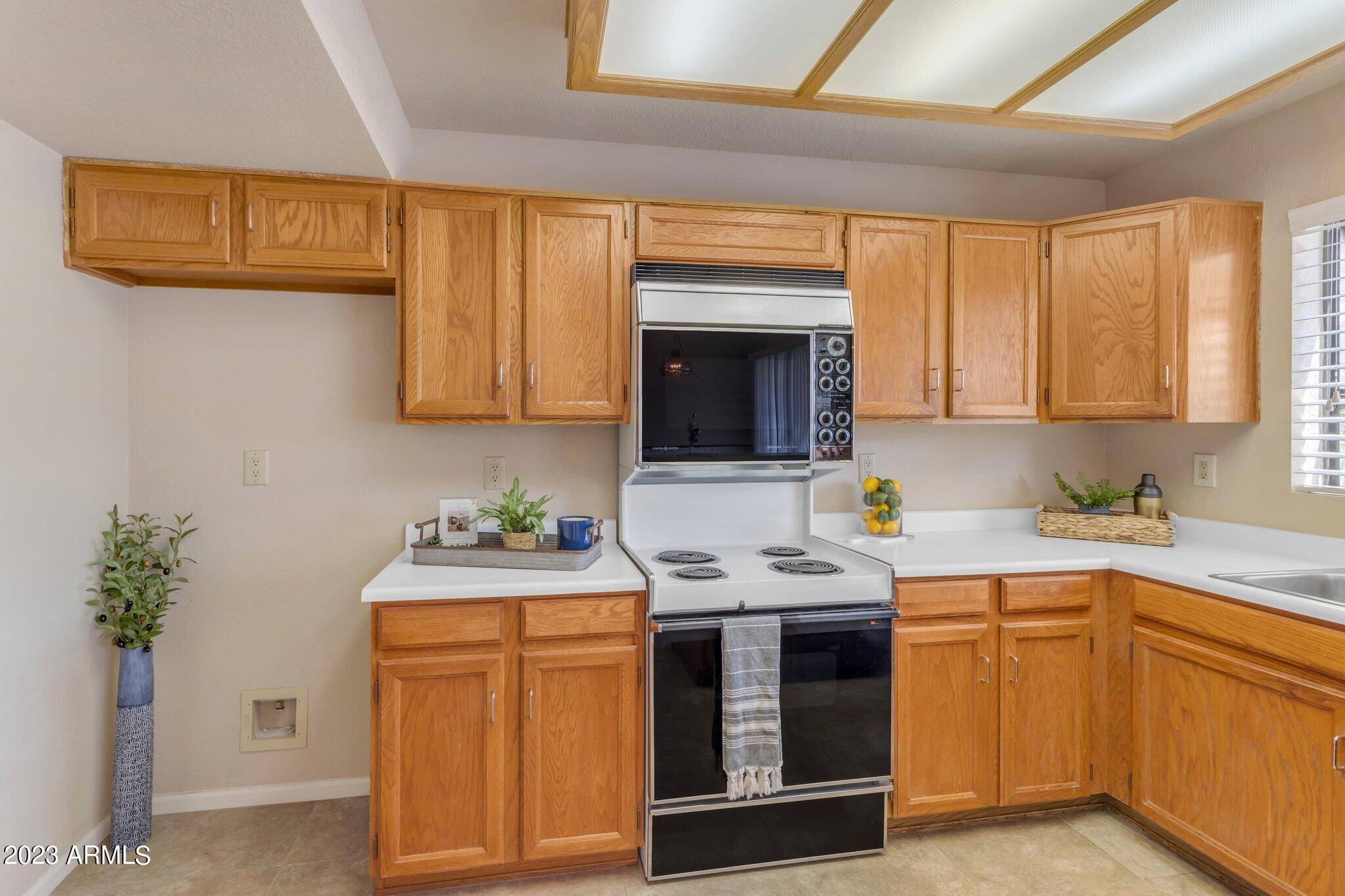 3510 E HAMPTON Avenue, 96