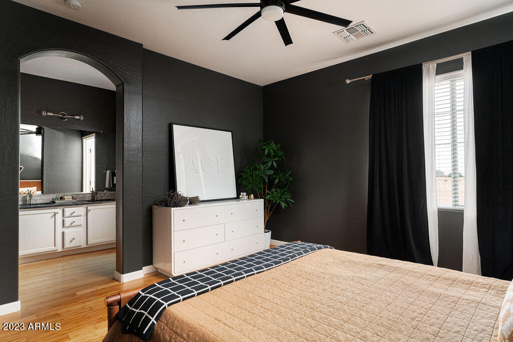 3119 E CAMELLIA Drive